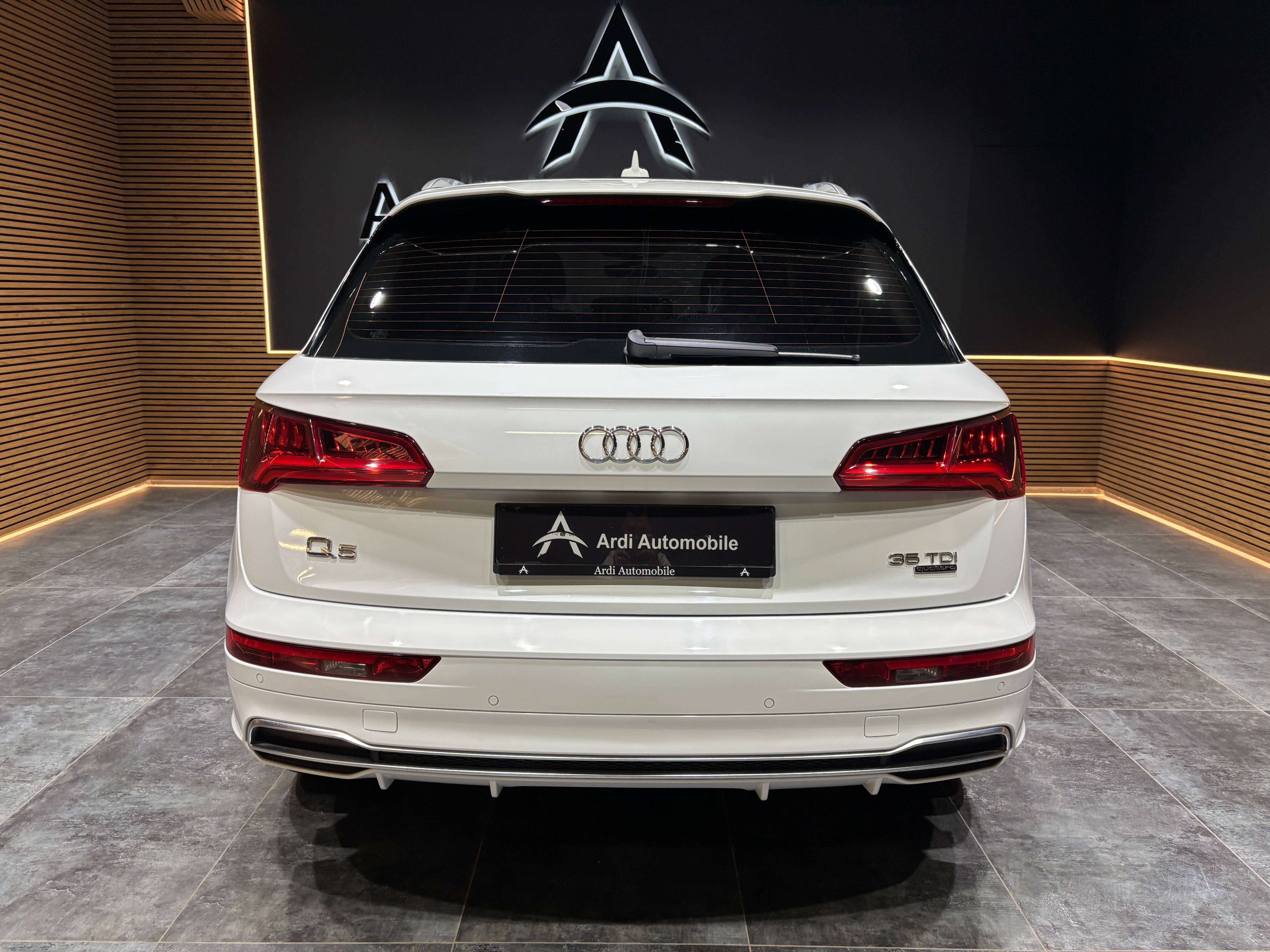 Audi Q5 2.0 TDi Quattro *S Line*CARPLAY*SIEGE CHAUFF*GARANTIE*