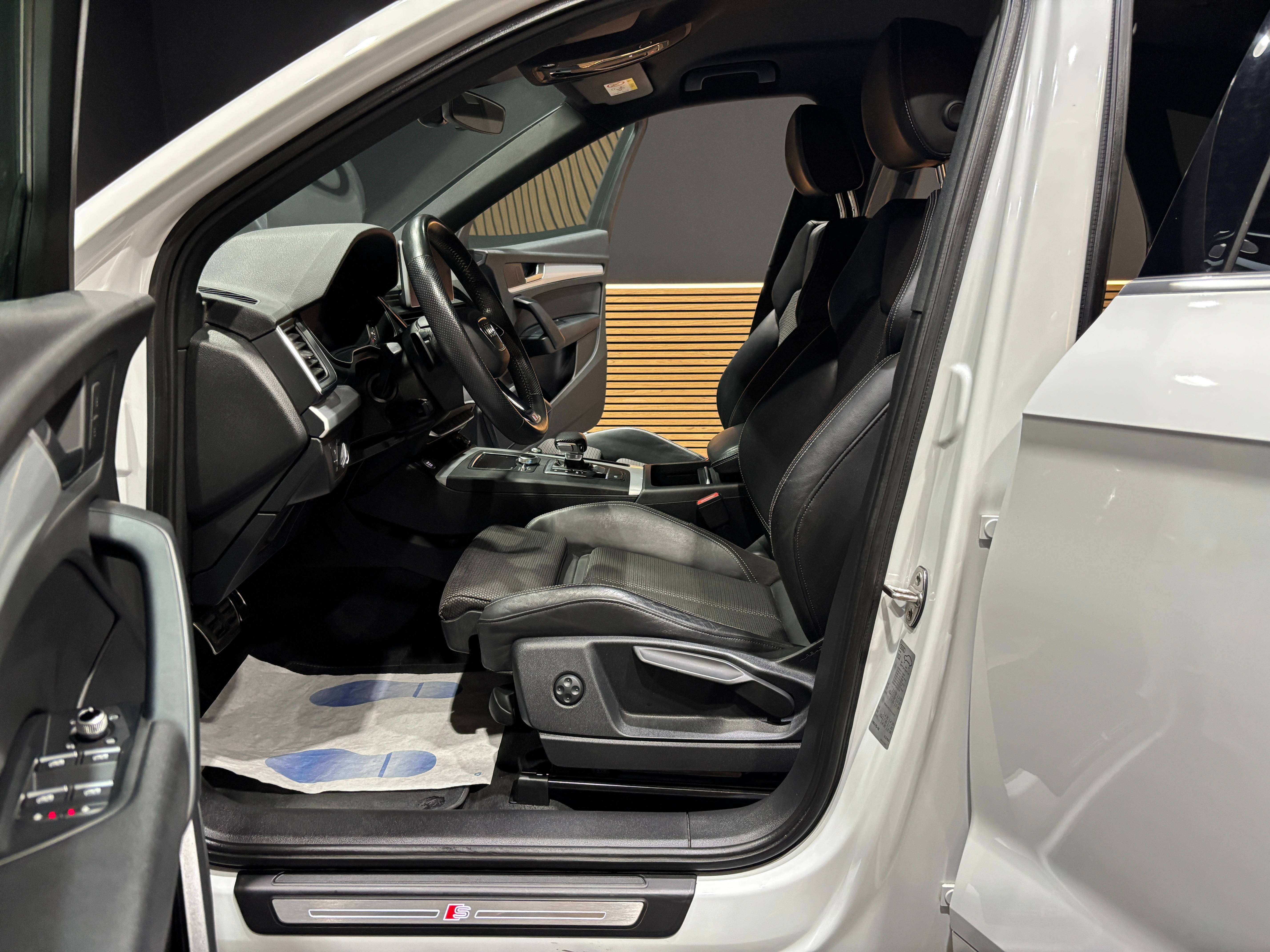 Audi Q5 2.0 TDi Quattro *S Line*CARPLAY*SIEGE CHAUFF*GARANTIE*