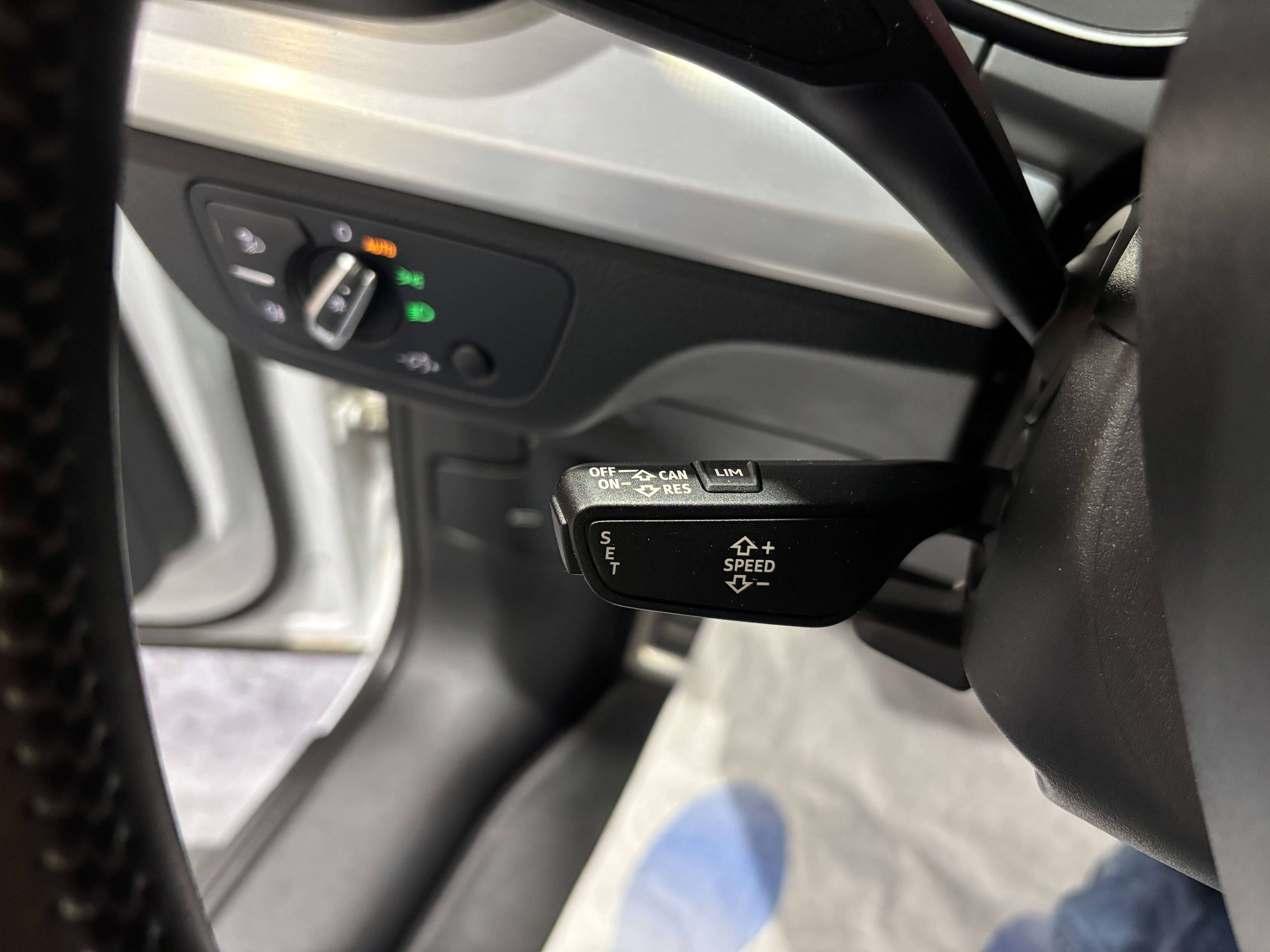 Audi Q5 2.0 TDi Quattro *S Line*CARPLAY*SIEGE CHAUFF*GARANTIE*