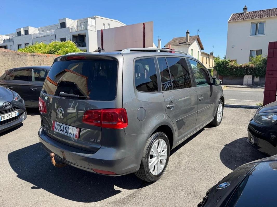 Volkswagen Touran 2.0 TDI 140 CONFORT LINE DSG BVA