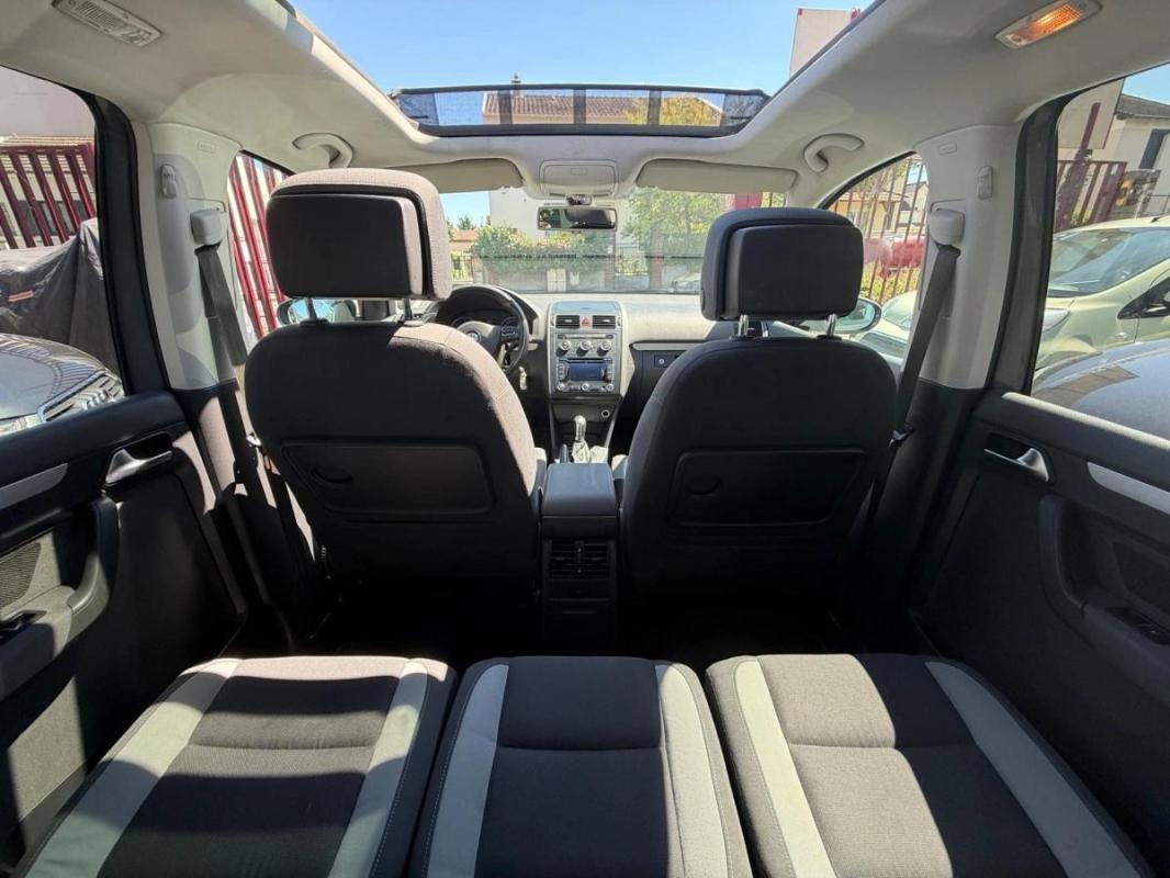 Volkswagen Touran 2.0 TDI 140 CONFORT LINE DSG BVA