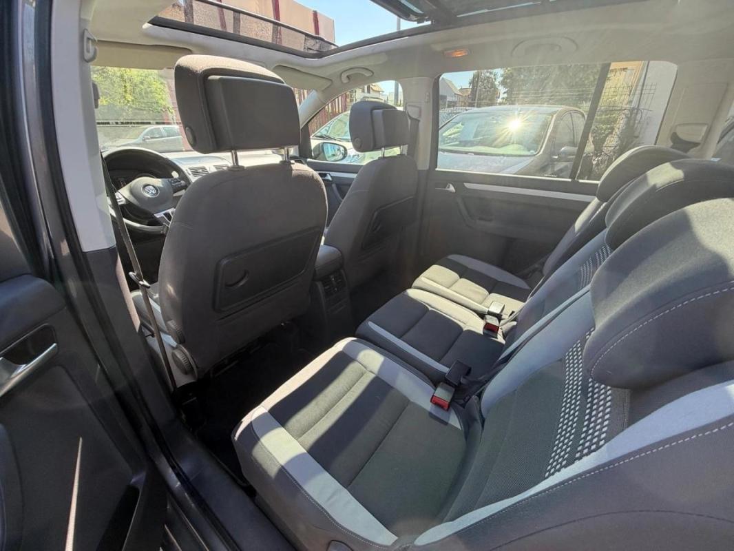 Volkswagen Touran 2.0 TDI 140 CONFORT LINE DSG BVA