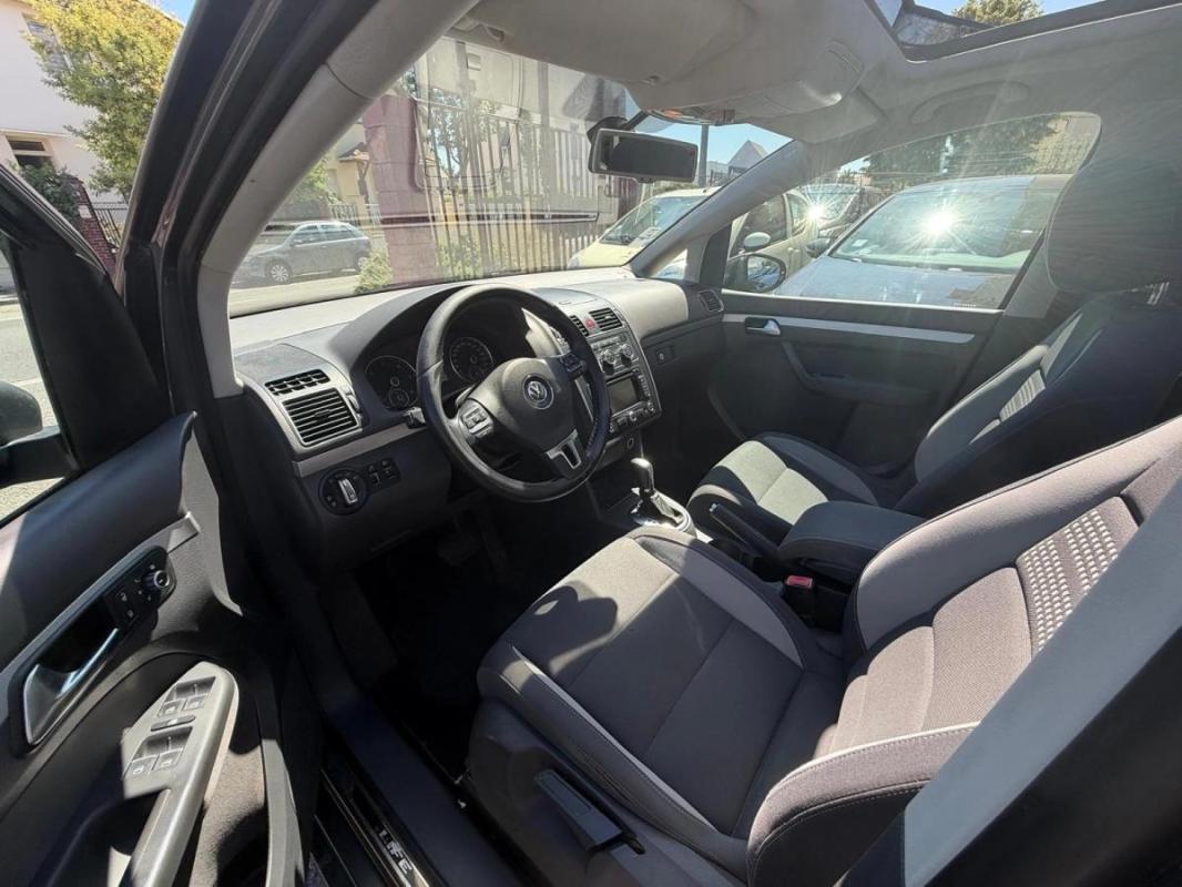 Volkswagen Touran 2.0 TDI 140 CONFORT LINE DSG BVA