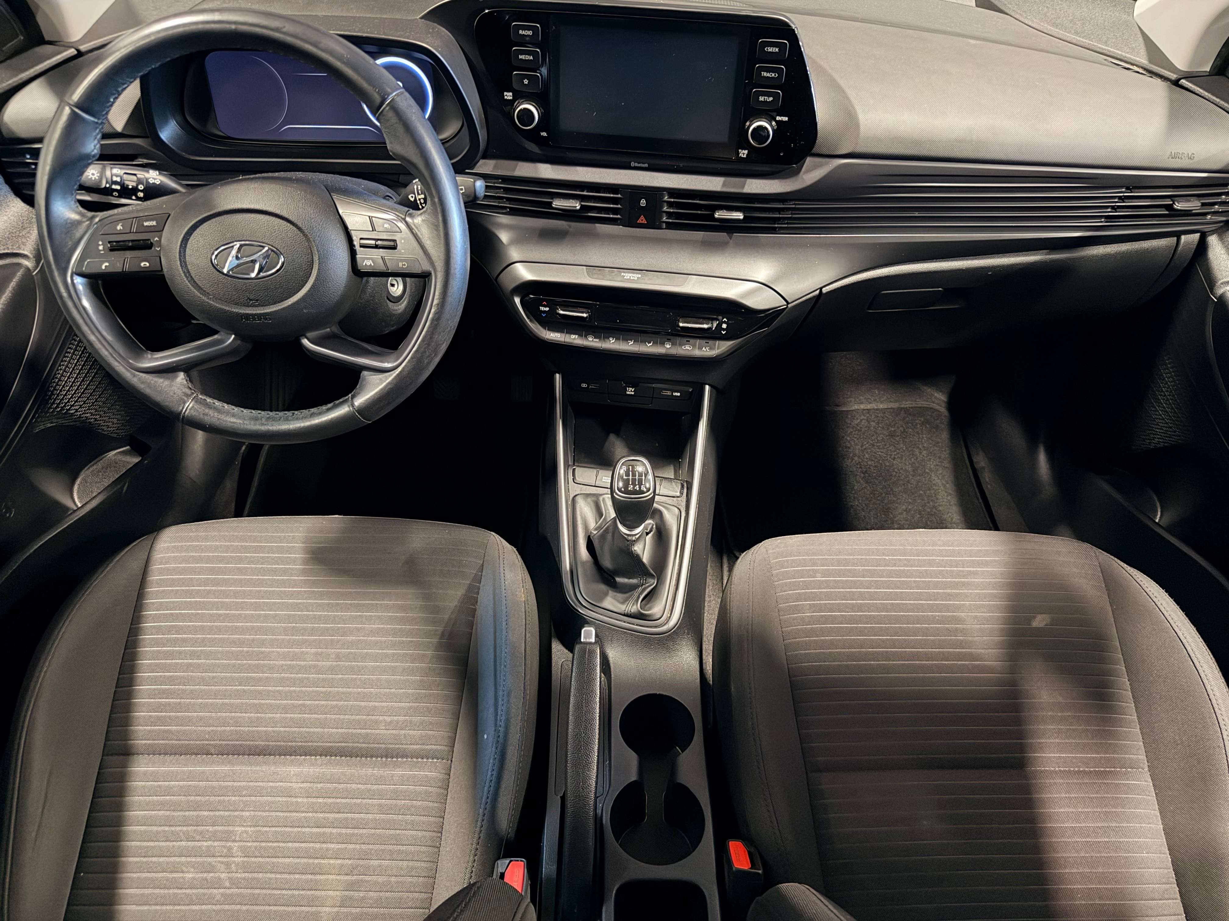 Hyundai i20 1.0 T-GDi MHEV Techno — CarPlay — Caméra — GPS — Clim auto