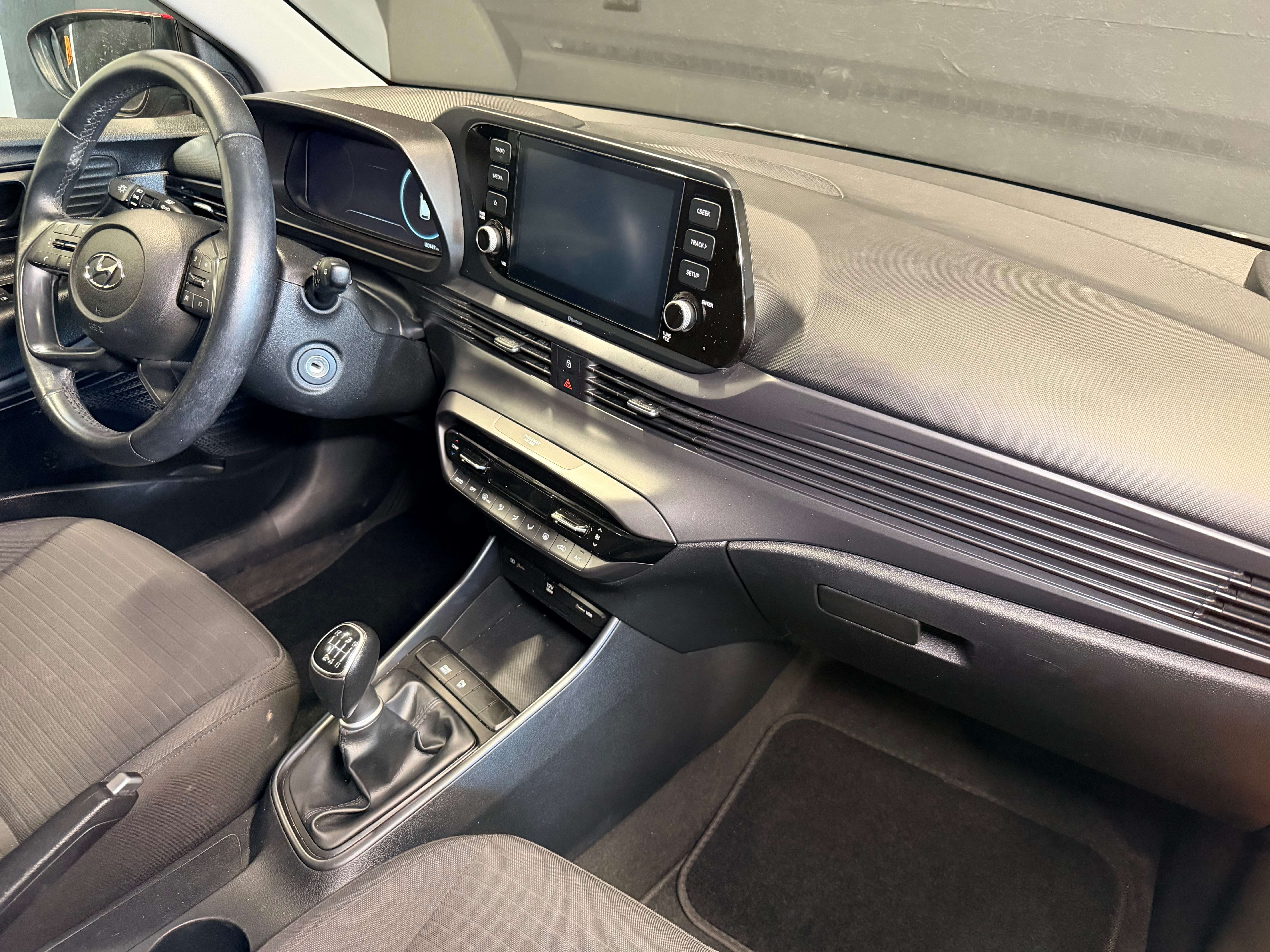 Hyundai i20 1.0 T-GDi MHEV Techno — CarPlay — Caméra — GPS — Clim auto