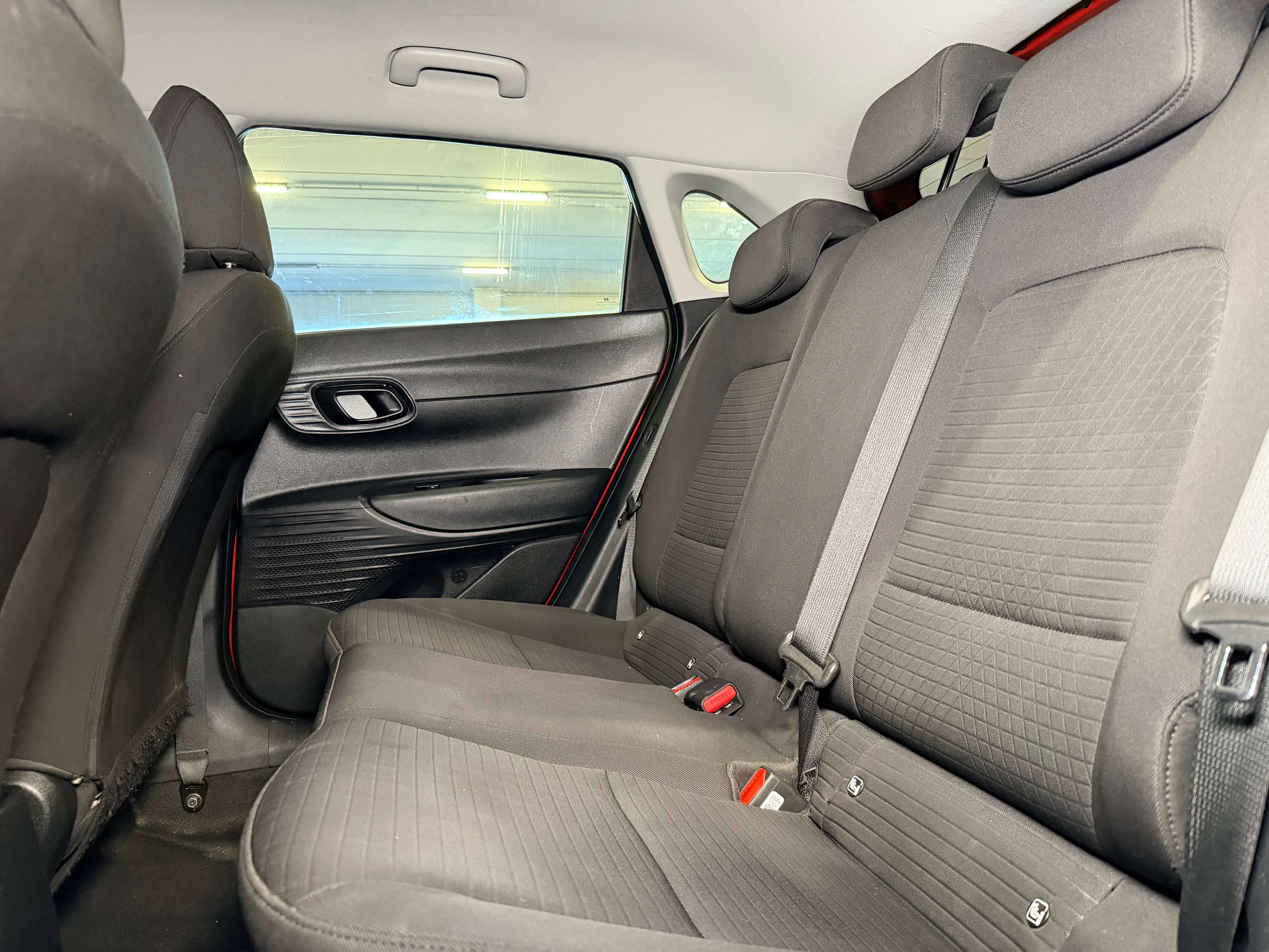 Hyundai i20 1.0 T-GDi MHEV Techno — CarPlay — Caméra — GPS — Clim auto