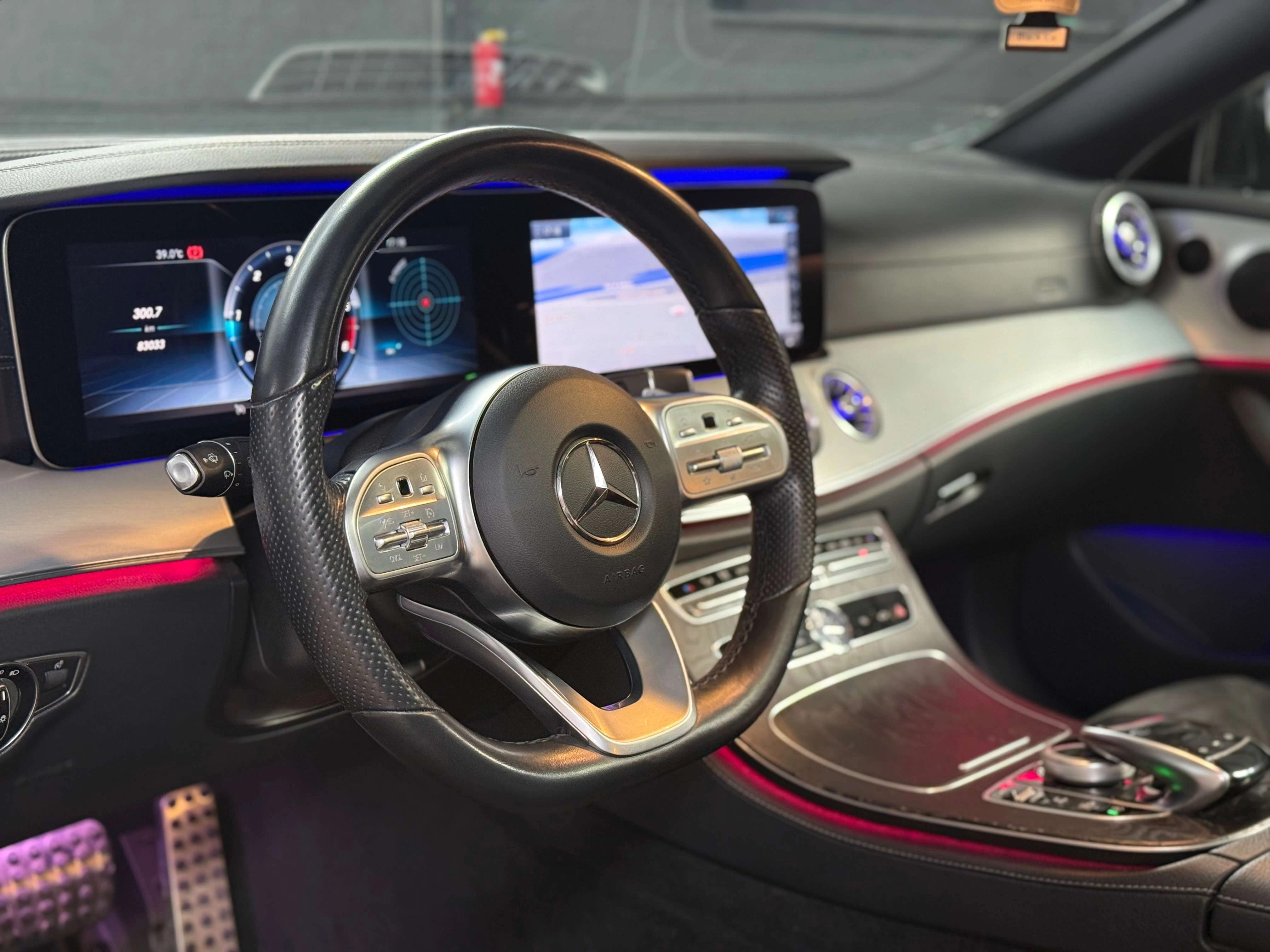 Mercedes-Benz E 220 d Coupe * NEW LIFT * PACK AMG 53 * TOIT OUVRANT * GPS * CLIM AUTO