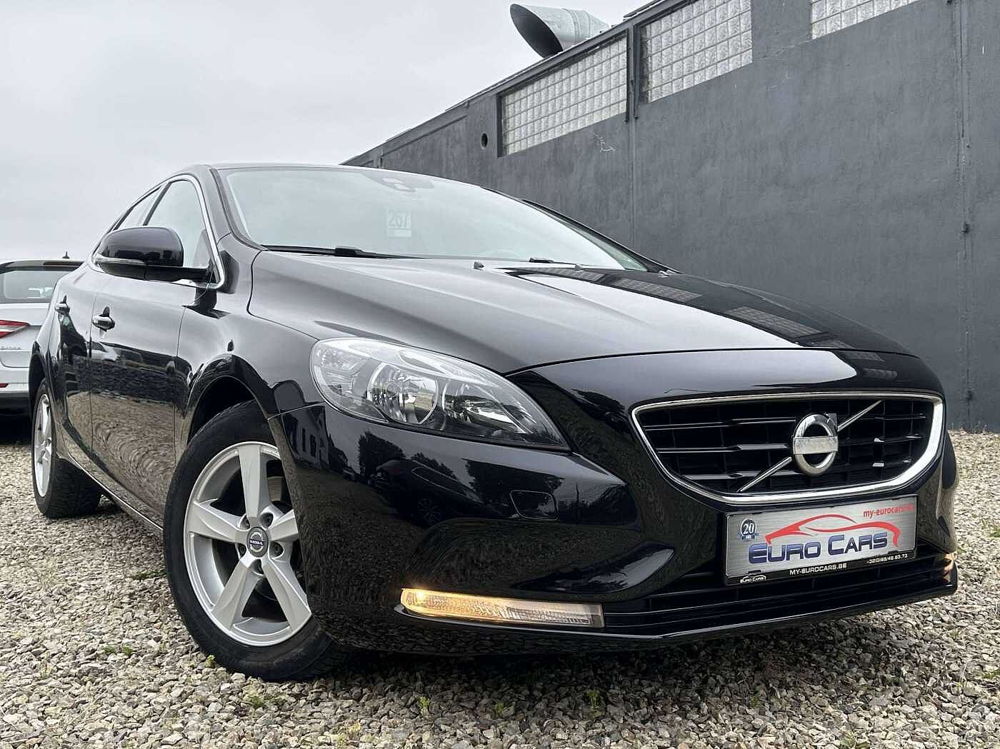 Volvo V40 1.6 D2 Momentum GPS/CLIM/LED AMBIANCE/CRUISE/tres propre !!!