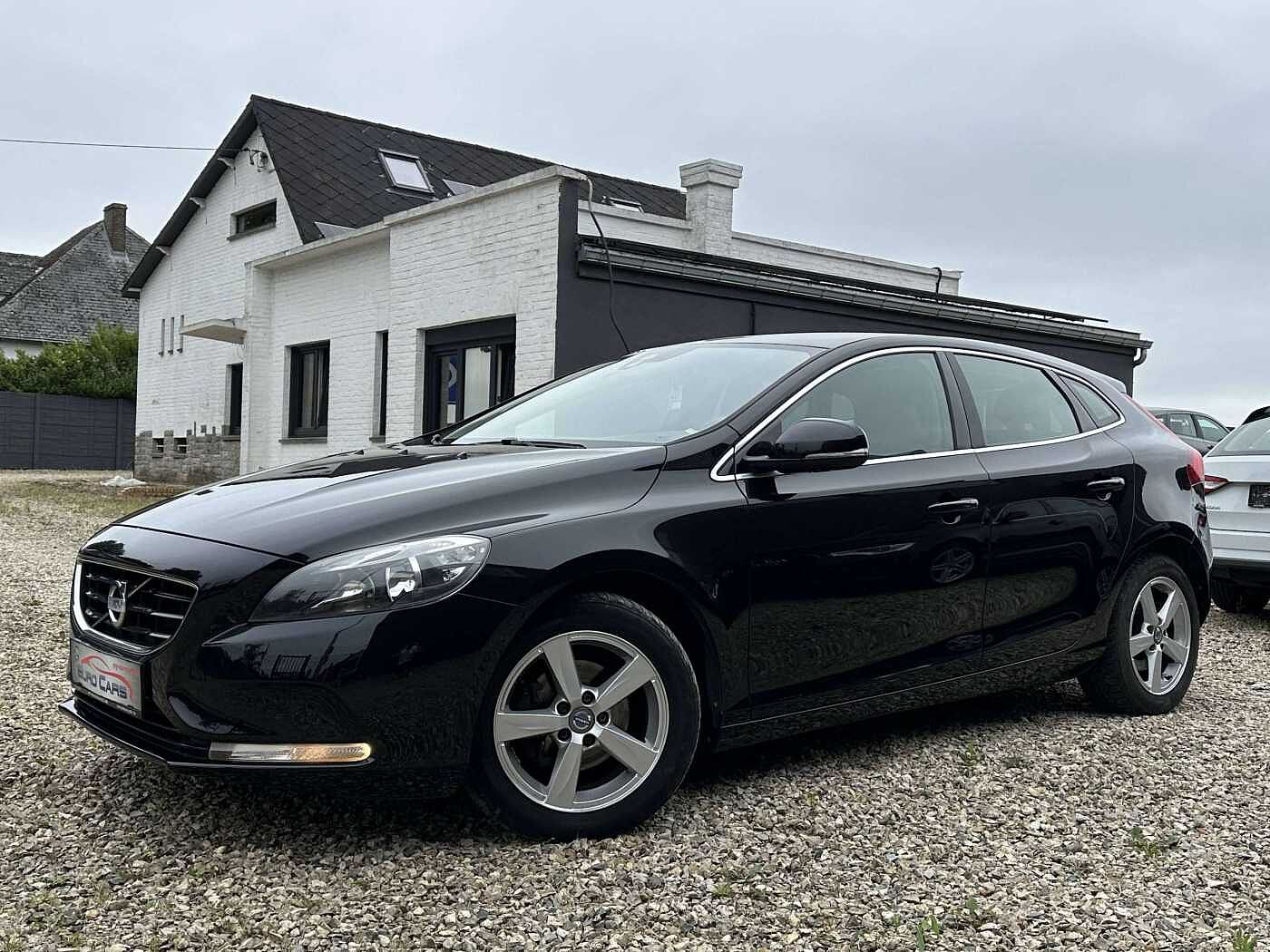 Volvo V40 1.6 D2 Momentum GPS/CLIM/LED AMBIANCE/CRUISE/tres propre !!!