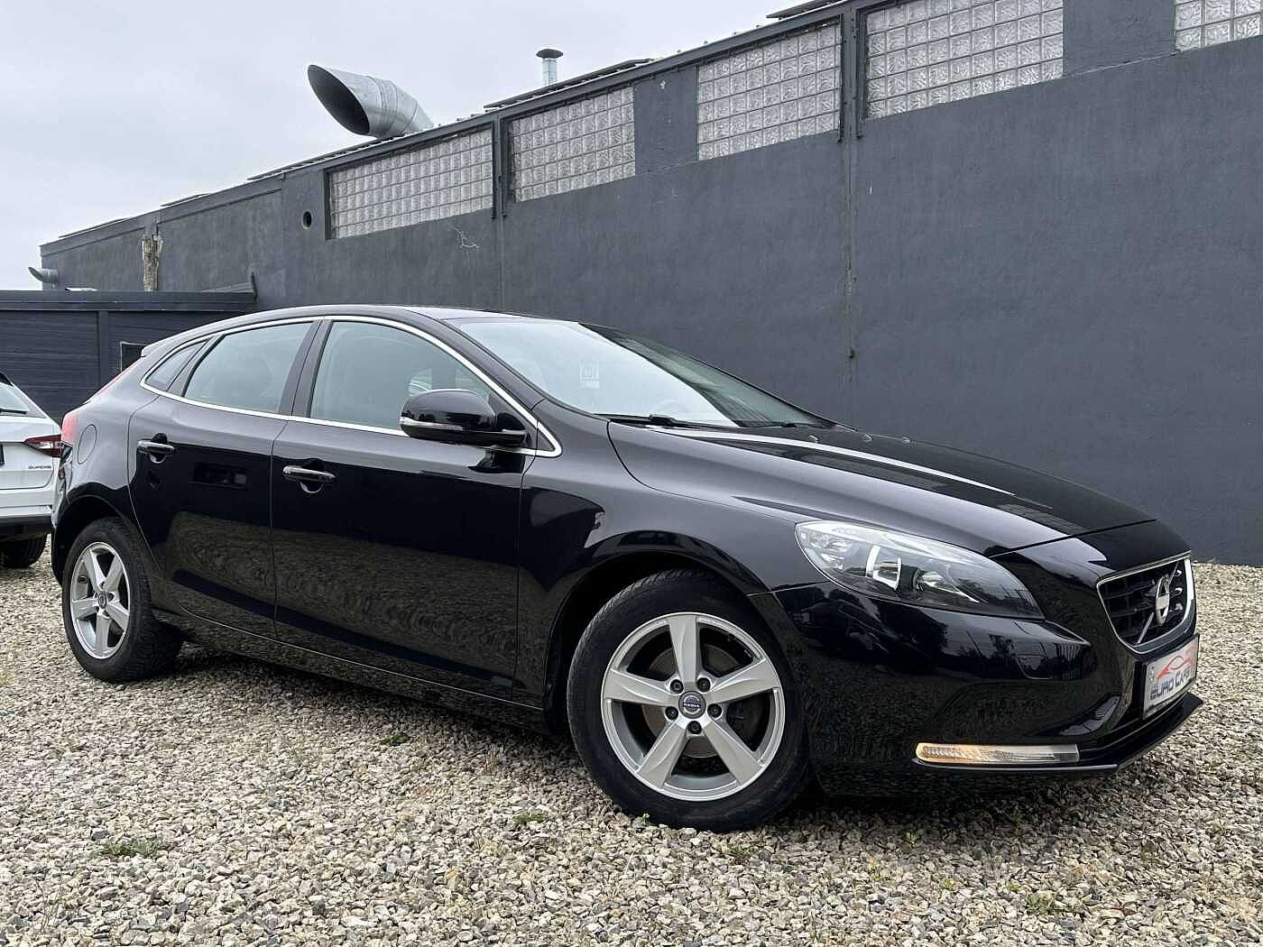 Volvo V40 1.6 D2 Momentum GPS/CLIM/LED AMBIANCE/CRUISE/tres propre !!!