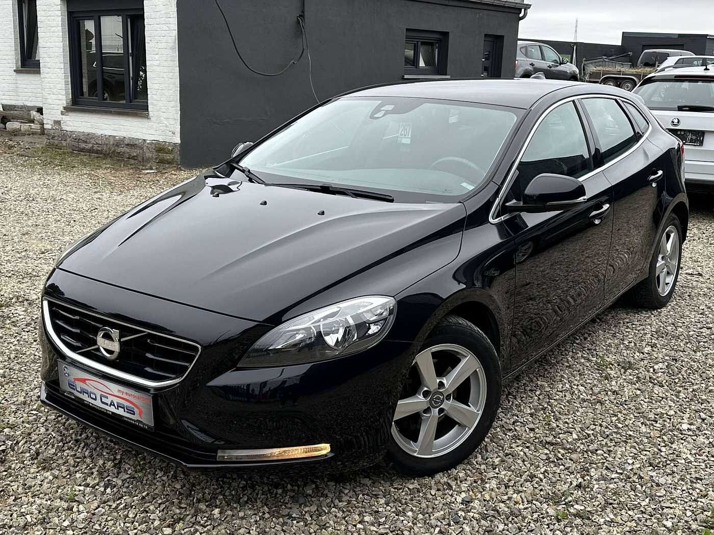 Volvo V40 1.6 D2 Momentum GPS/CLIM/LED AMBIANCE/CRUISE/tres propre !!!