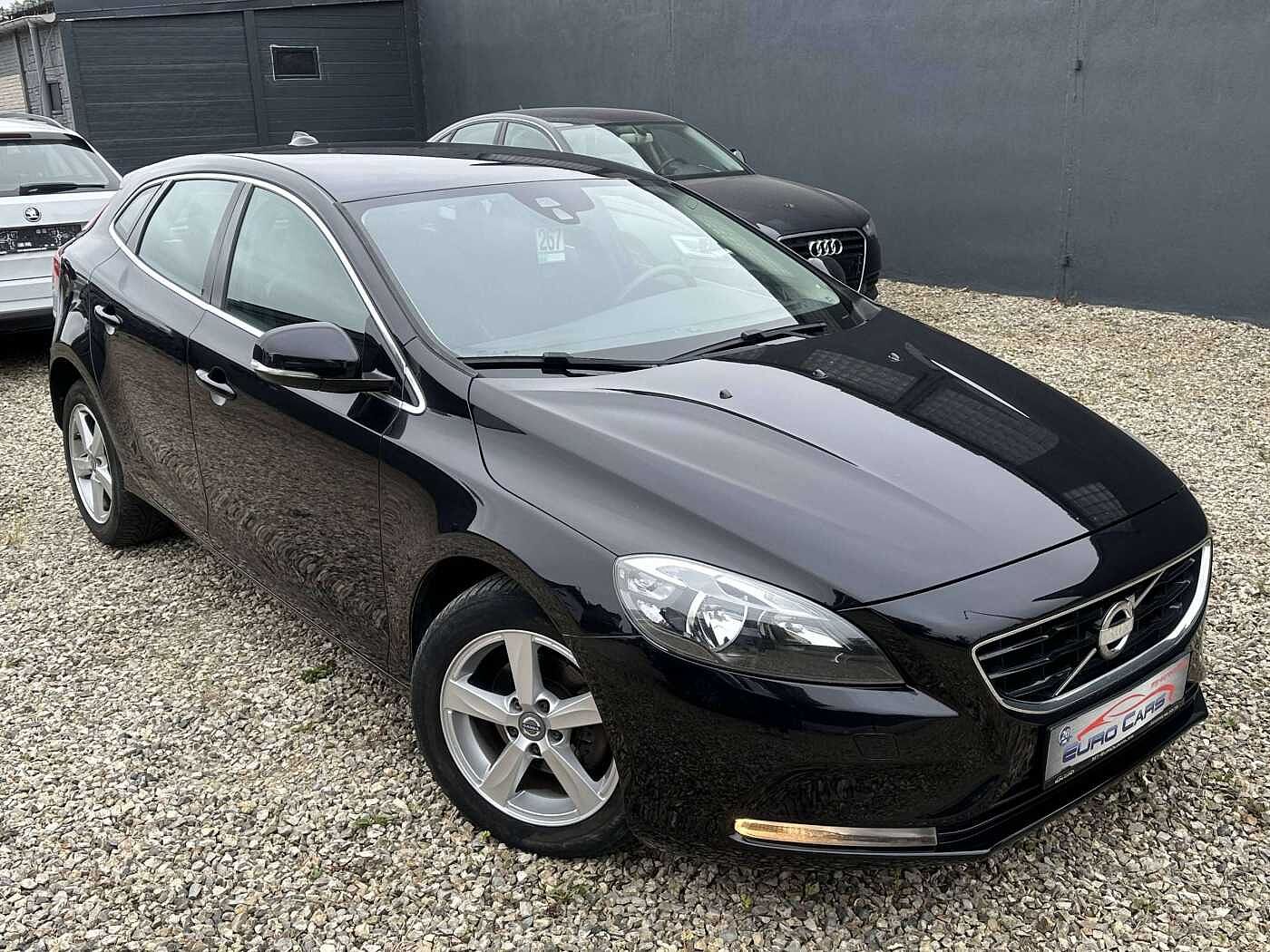 Volvo V40 1.6 D2 Momentum GPS/CLIM/LED AMBIANCE/CRUISE/tres propre !!!