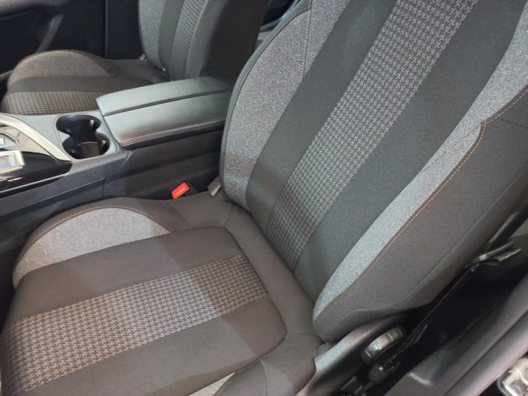 Peugeot 3008 II PureTech 130 S&S EAT8 Active Pack