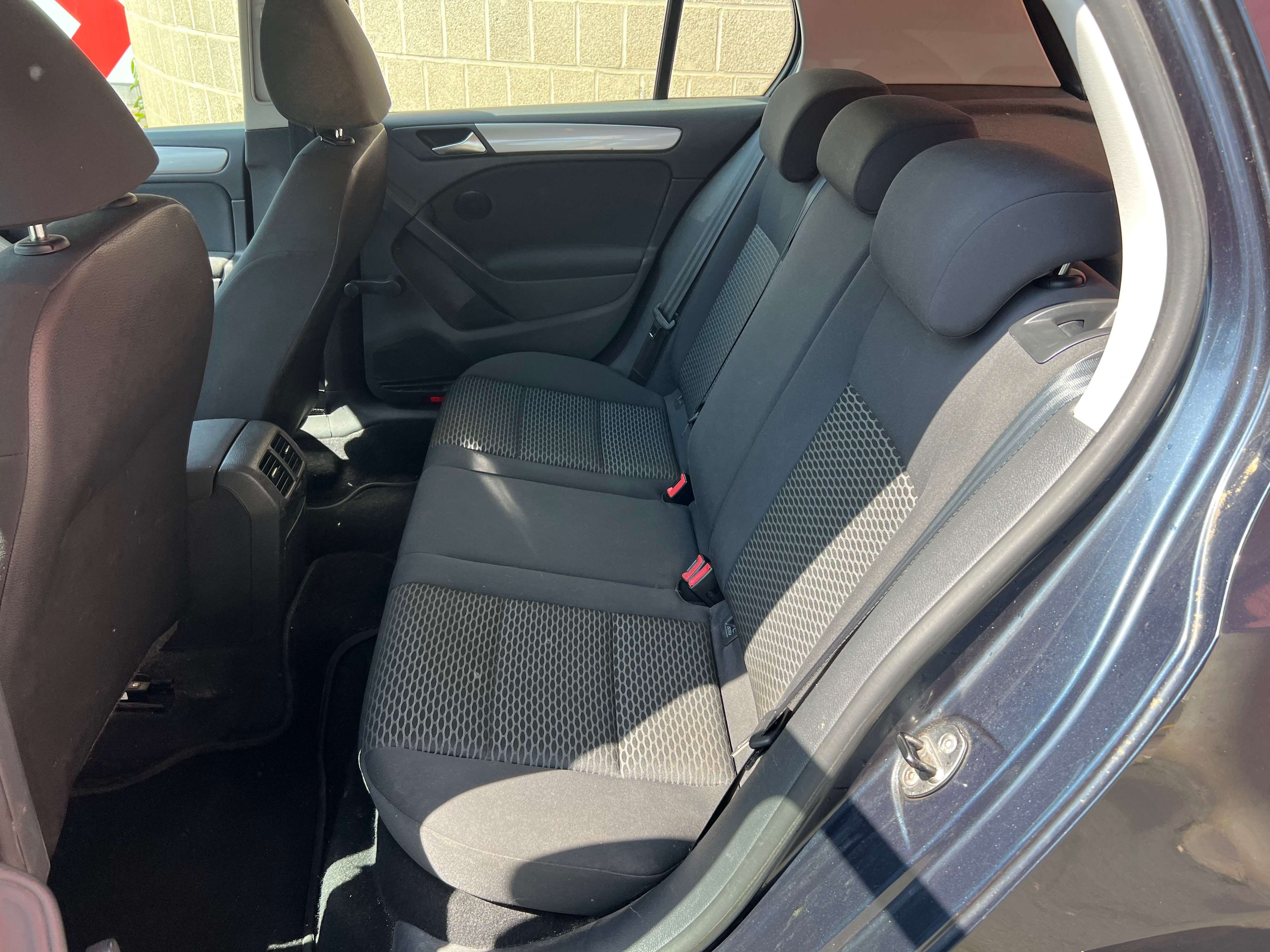 Volkswagen Golf 1.6 CR TDi Trendline + CLIM