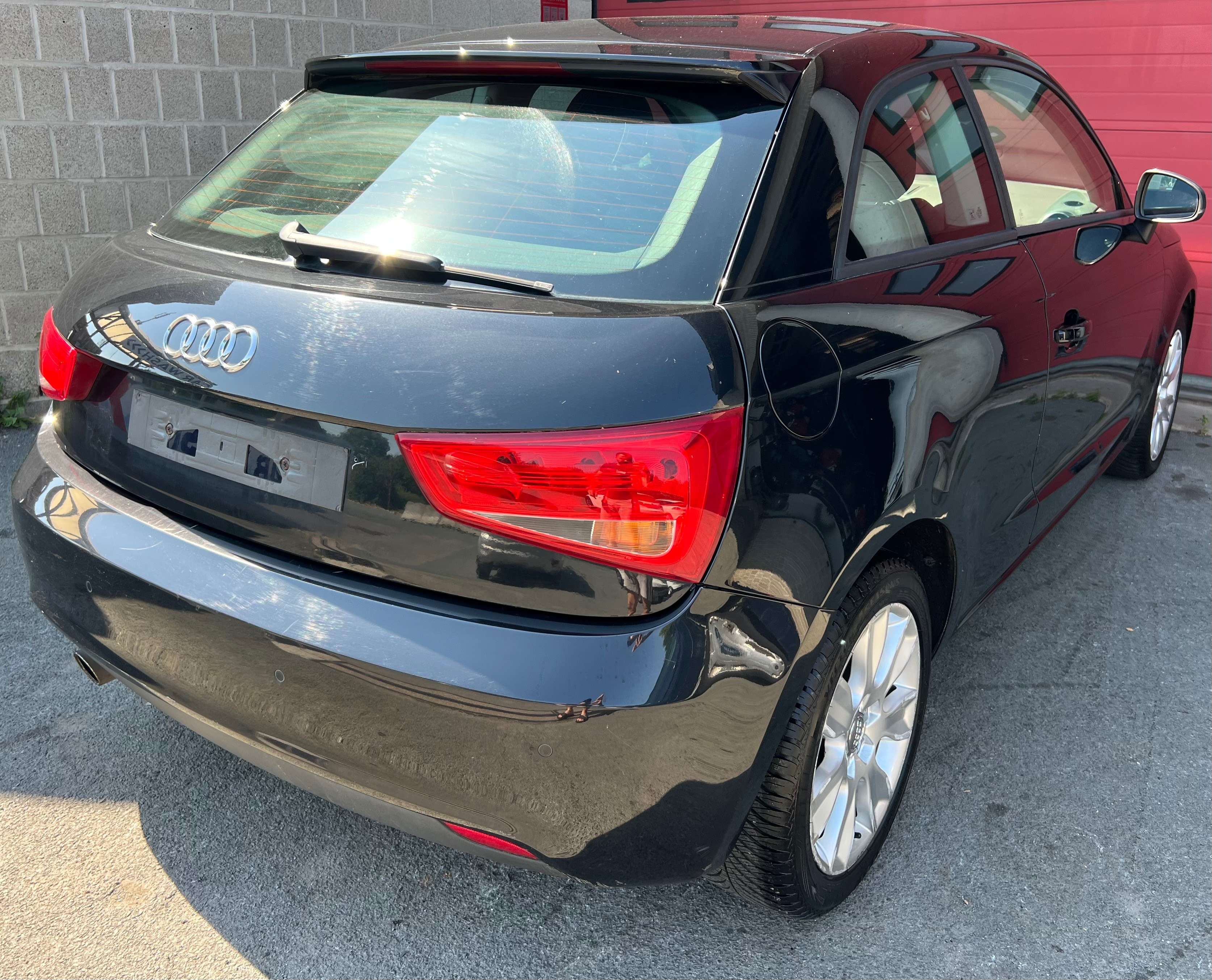 Audi A1 1.6 TDi Ambition + CLIM
