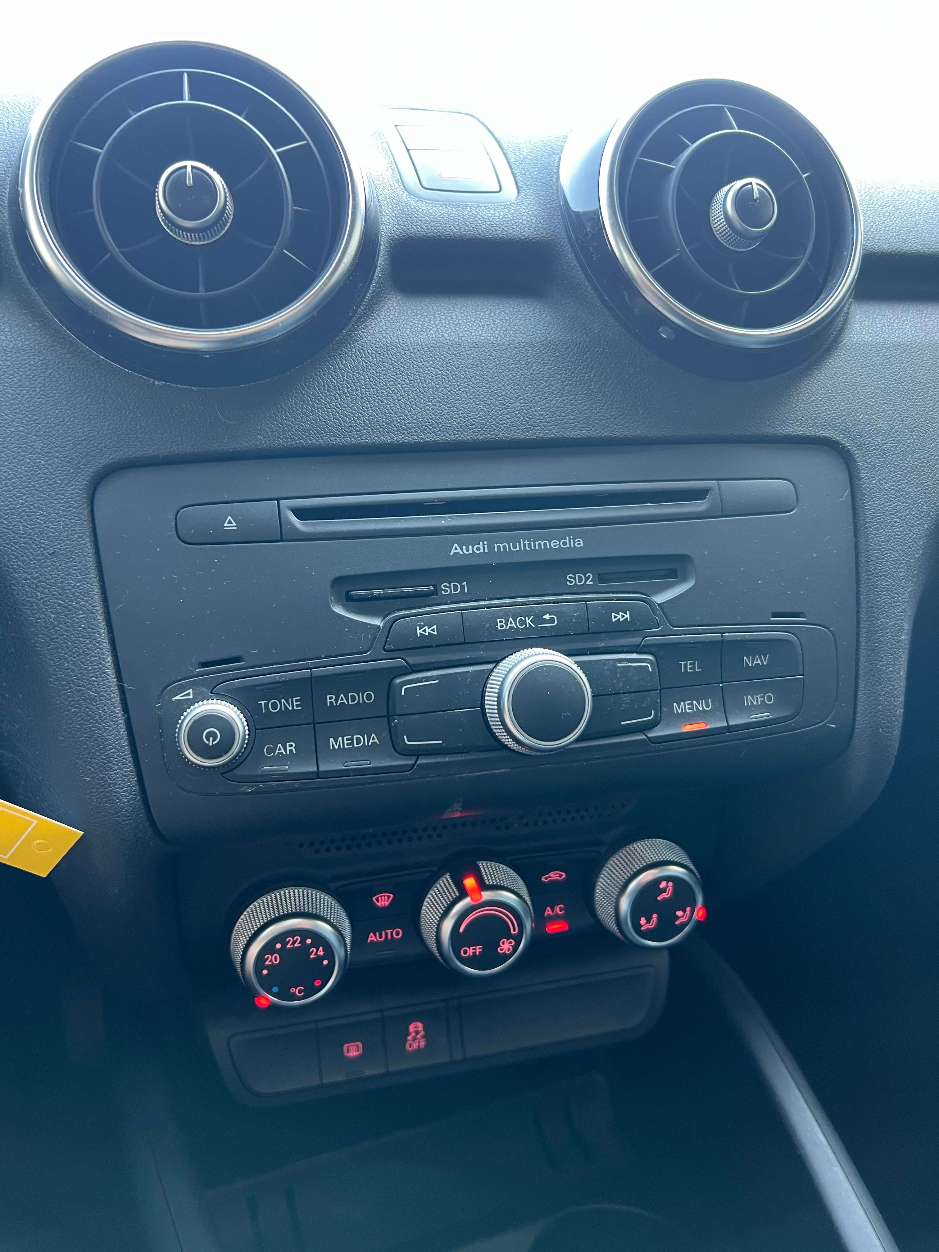Audi A1 1.6 TDi Ambition + CLIM