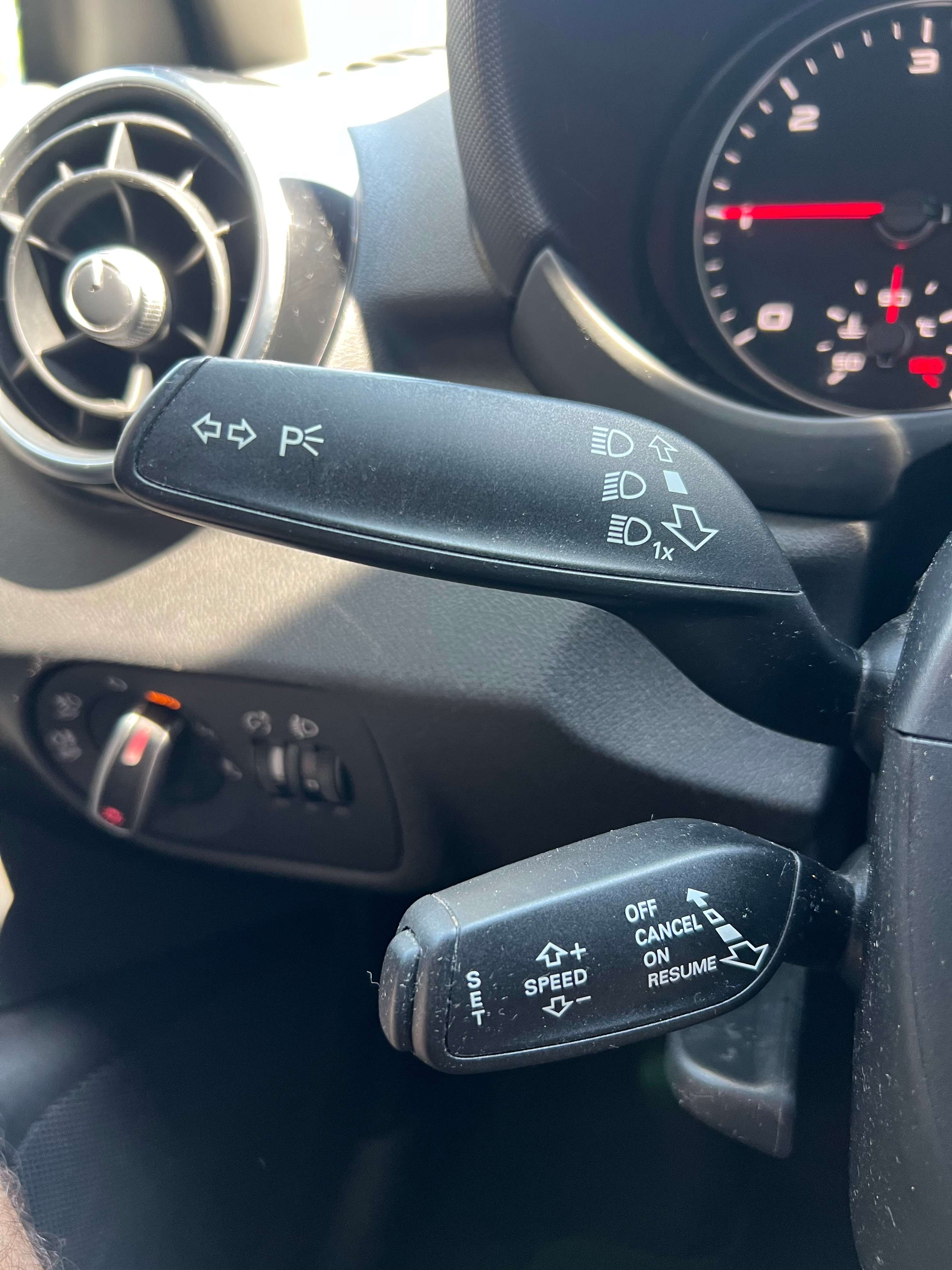 Audi A1 1.6 TDi Ambition + CLIM