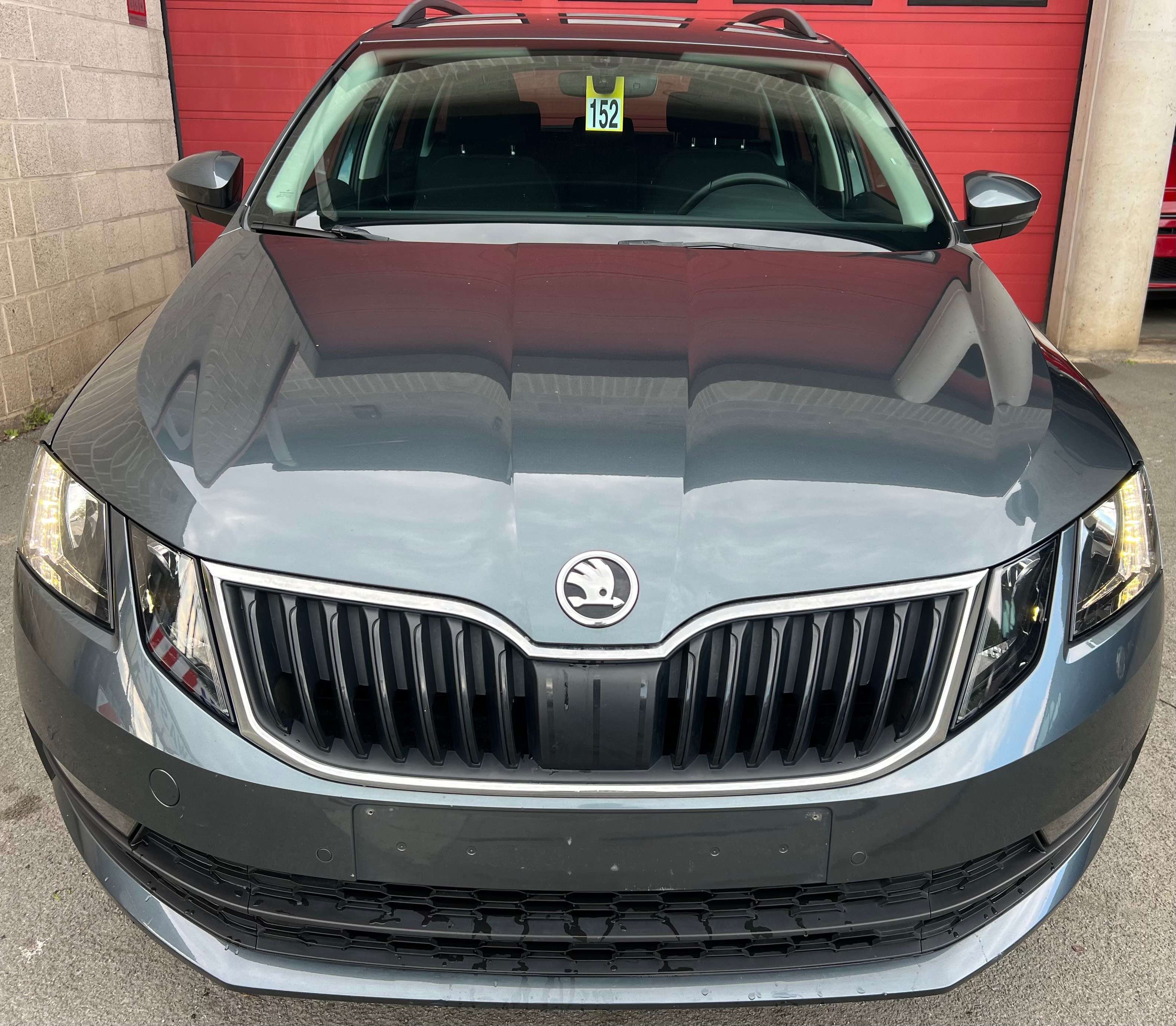 Skoda Octavia SW 1.0 TSI Active + NAVI + CAR-PASS + CLIM