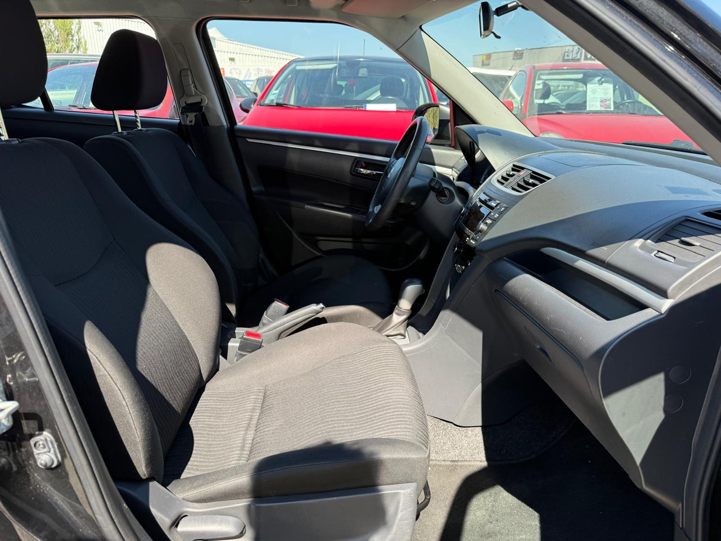 Suzuki SWIFT 1.2 VVT GLX BA 5P