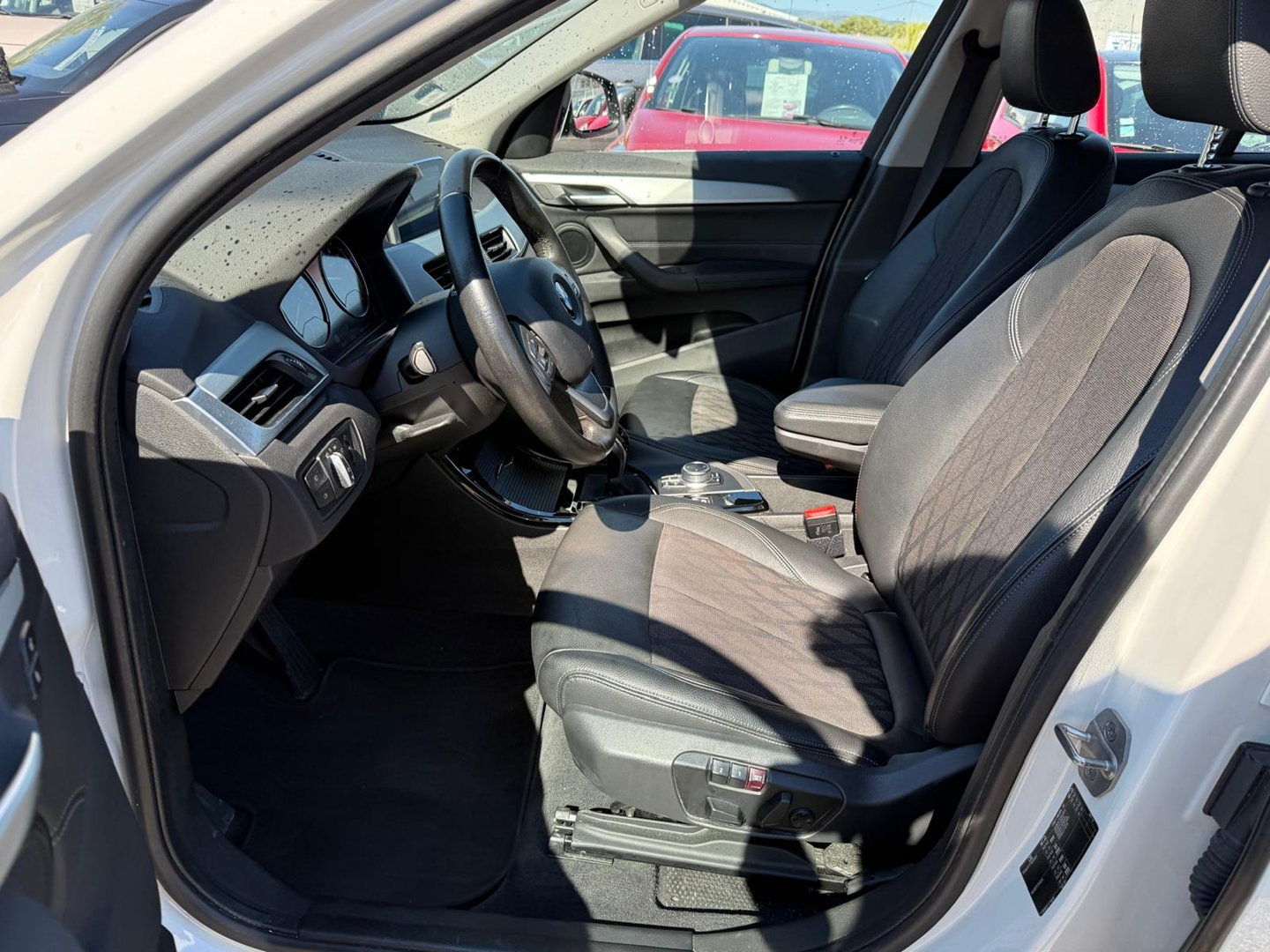 Bmw X1 (F48) SDRIVE18IA 140CH BUSINESS DESIGN DKG7 EURO6D-T