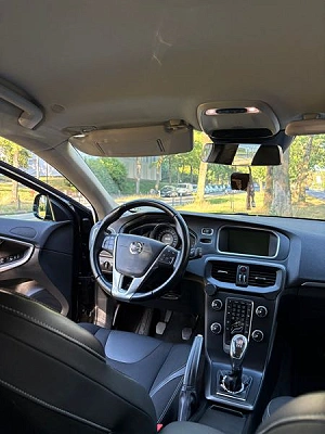 Volvo V40 II D2 115 MOMENTUM