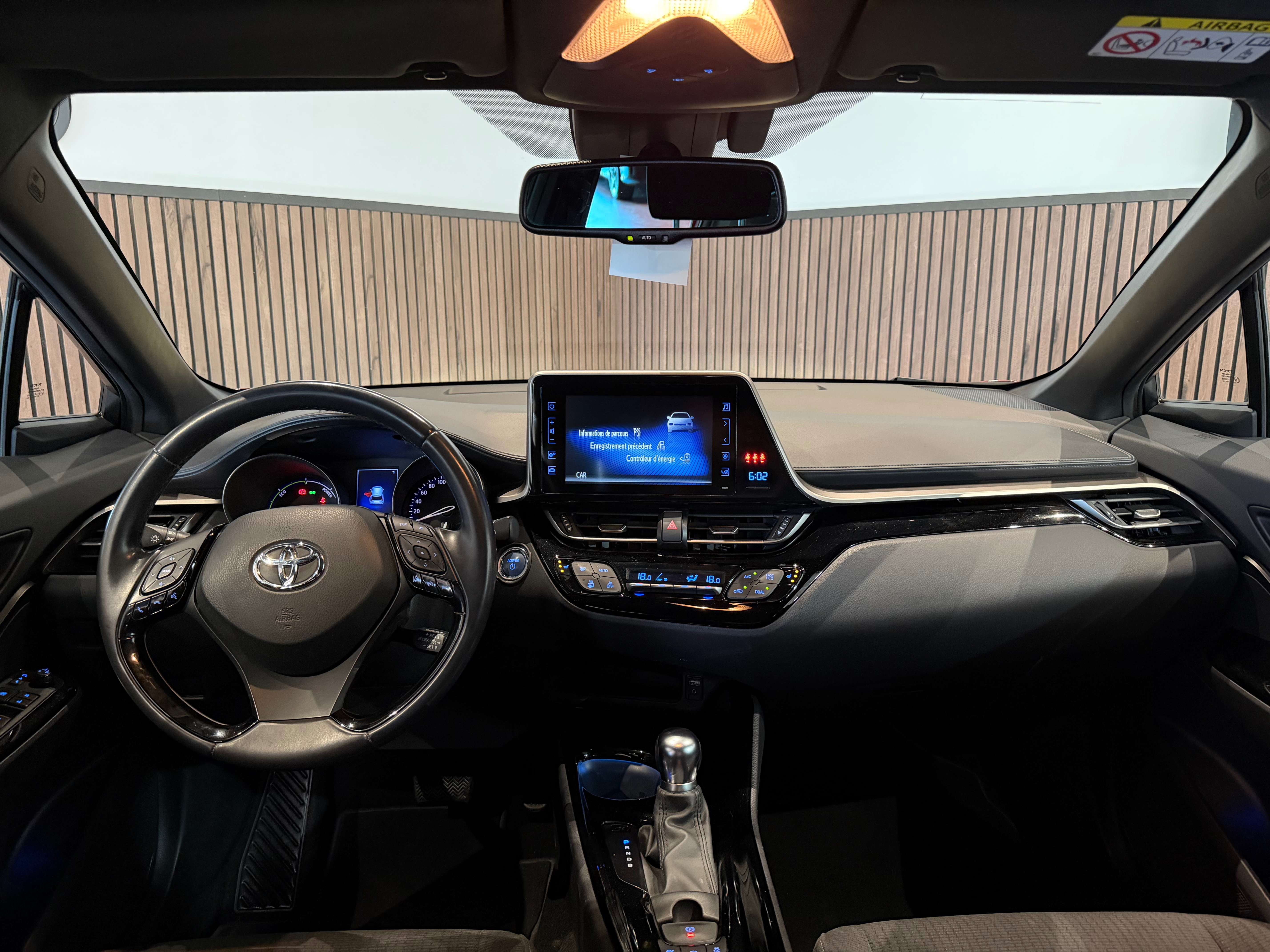 Toyota C-HR Hybrid 1.8i VVT-i - AUTOMATIQUE - 1ERPRO - CARNET FULL
