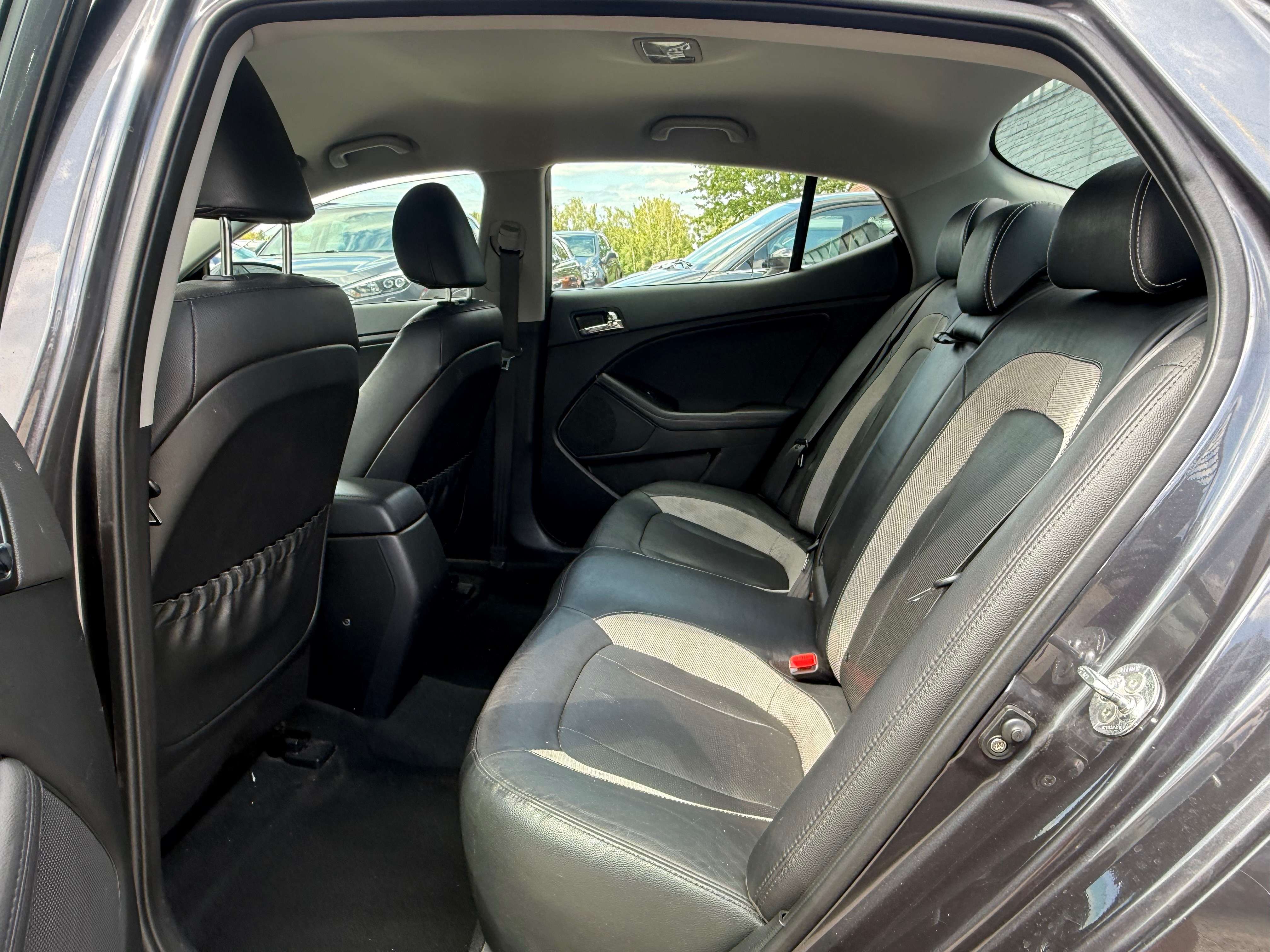Kia Optima Optima 1.7 CRDi Executive /Cuir/Led/Xénon/Pdc/Export-Marchand/