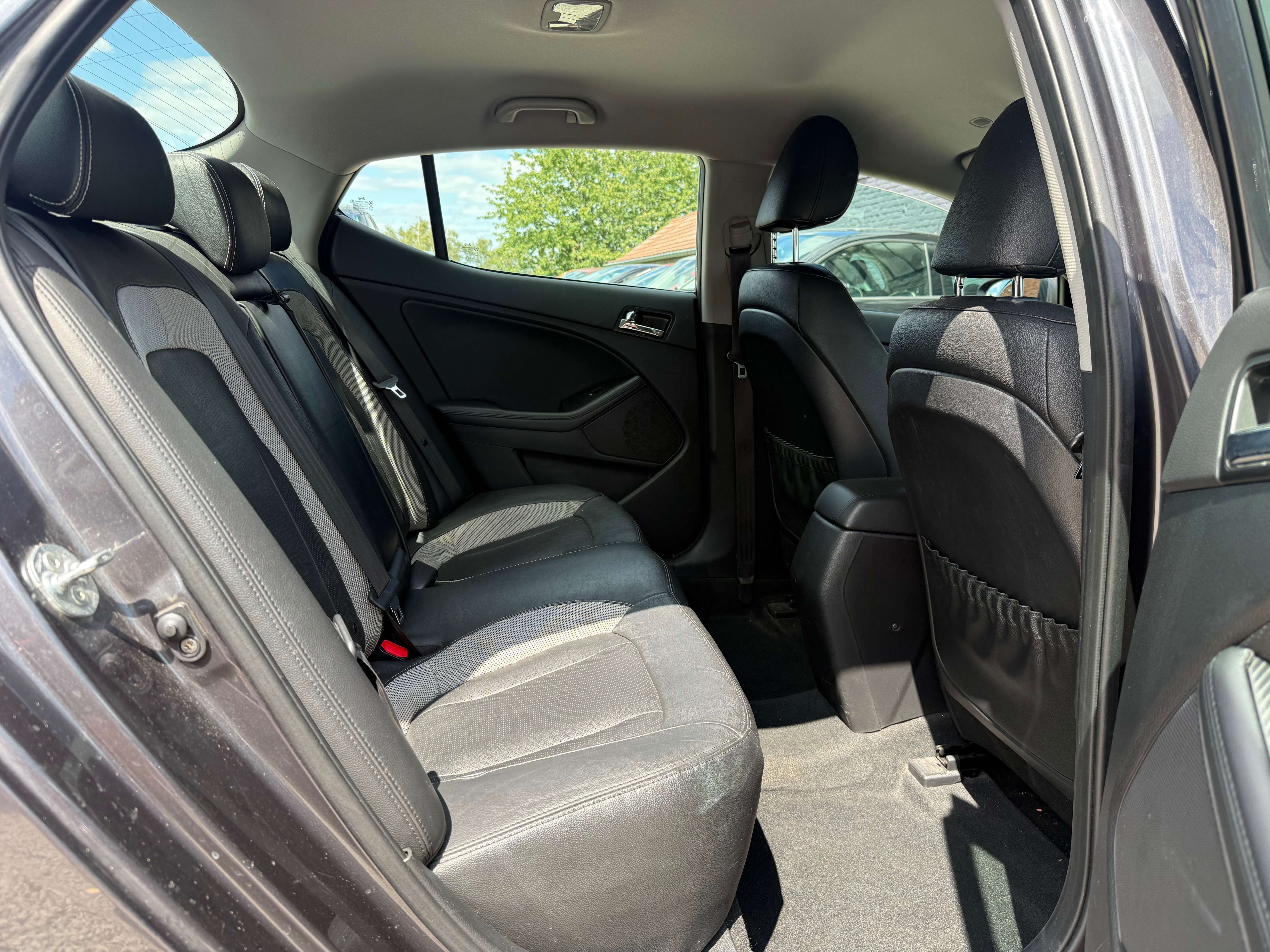 Kia Optima Optima 1.7 CRDi Executive /Cuir/Led/Xénon/Pdc/Export-Marchand/