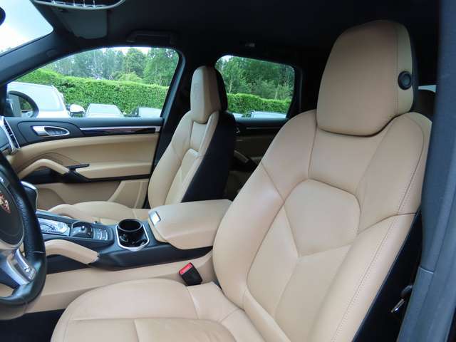 Porsche Cayenne Cayenne 3.0 D V6 Platinum EditionTiptronic S