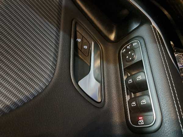Mercedes-Benz Classe A IV BERLINE 180 D BUSINESS LINE 8G-DCT