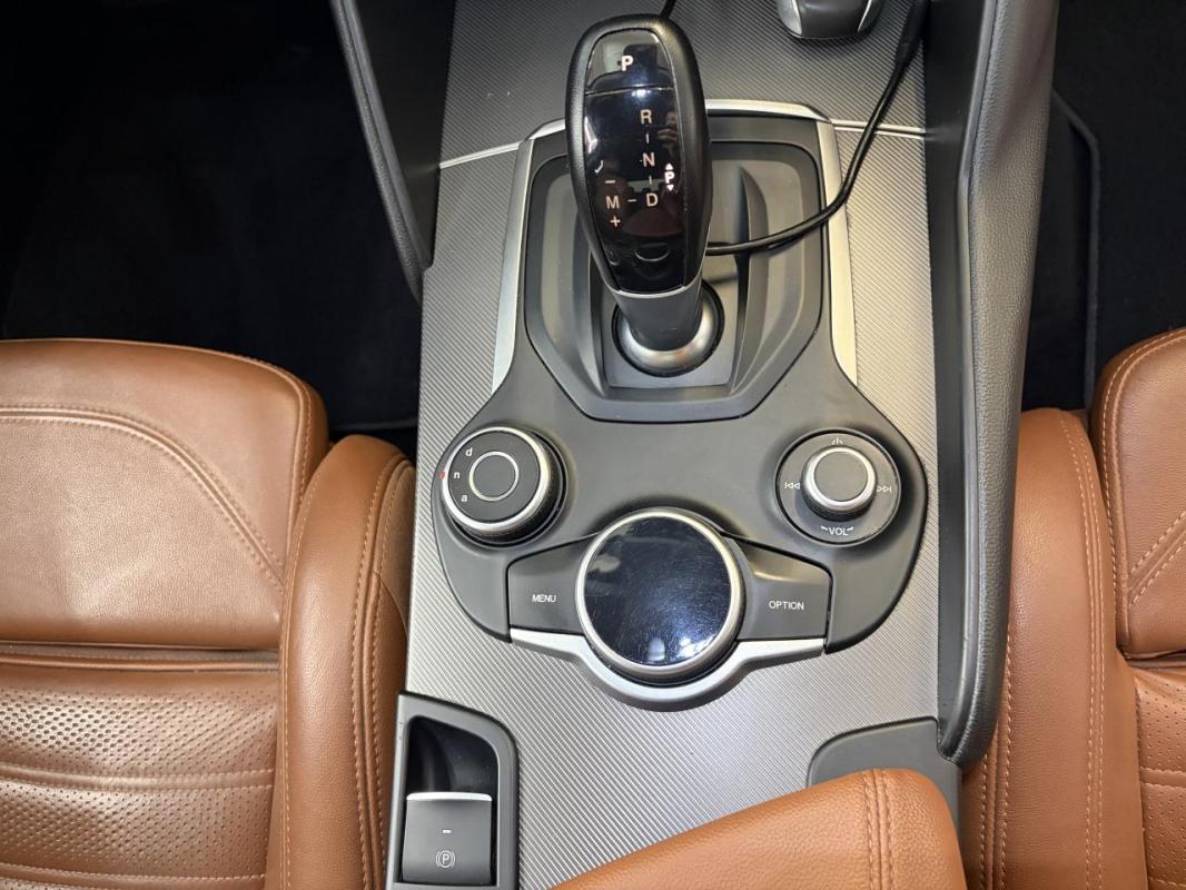 Alfa Romeo Giulia 2.2 D - 210 BVA Veloce Q4 PHASE 1