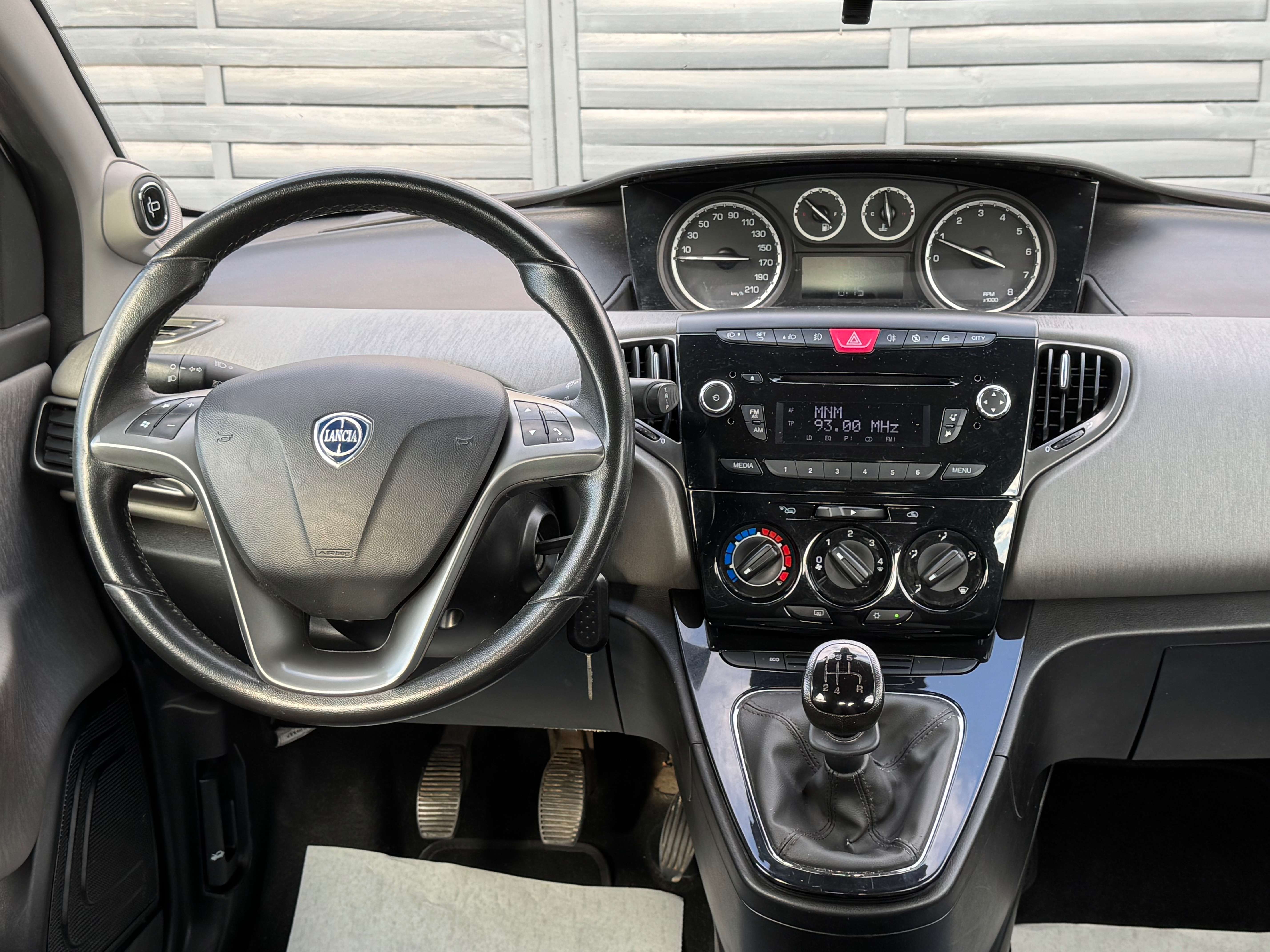 Lancia Ypsilon Ypsilon 0.9 TwinAir Platinum