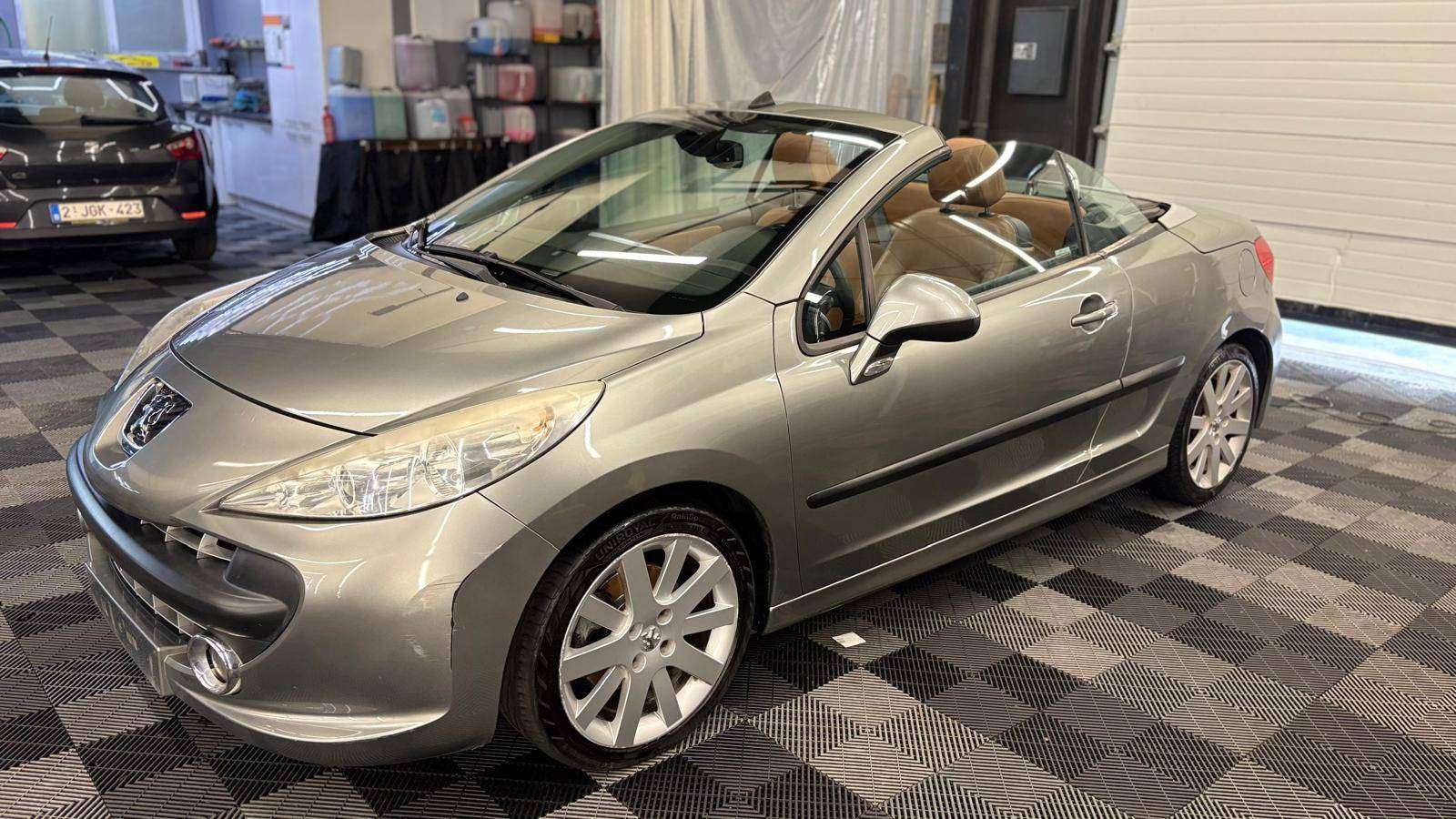 Peugeot 207 cc Cabrio 1.6i AUTOMATIQUE  bj. 2007 135.189km