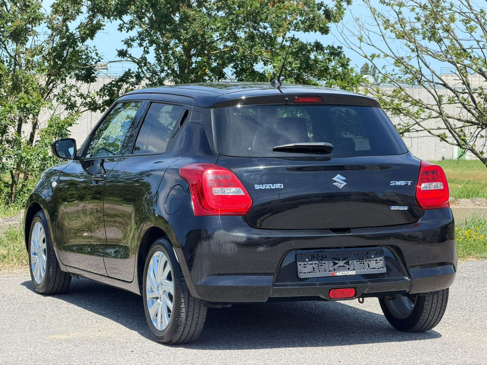 Suzuki Swift • HYBRIDE • AUTOMATIQUE • GARANTIE 1AN