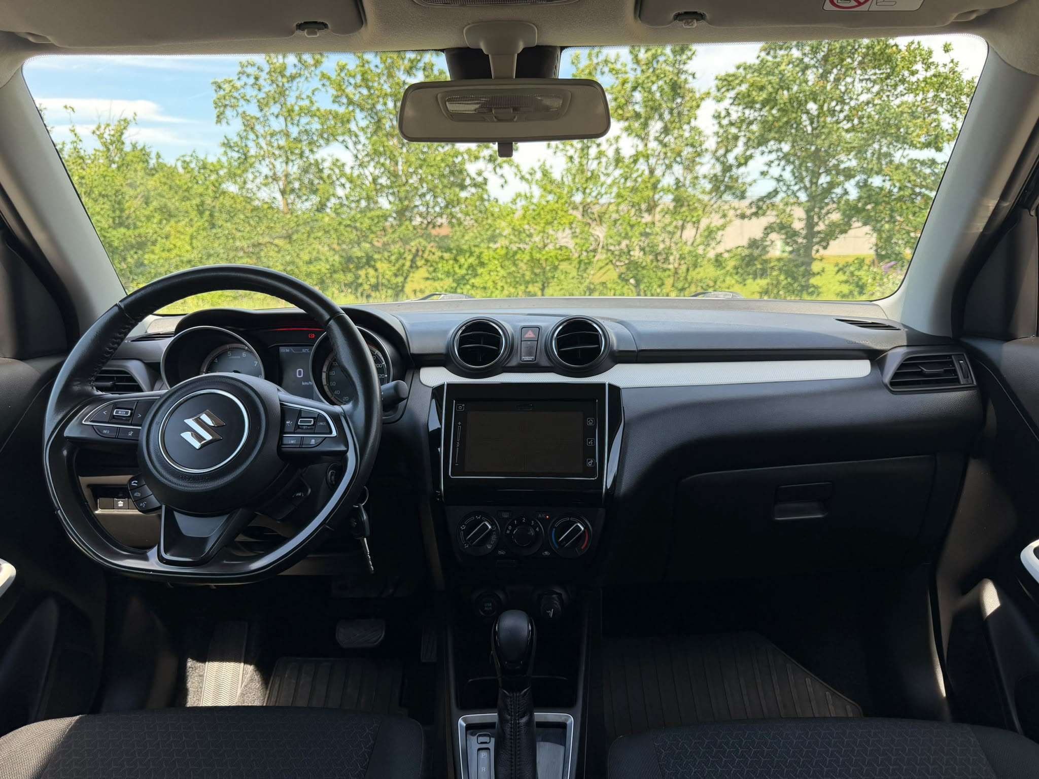 Suzuki Swift • HYBRIDE • AUTOMATIQUE • GARANTIE 1AN