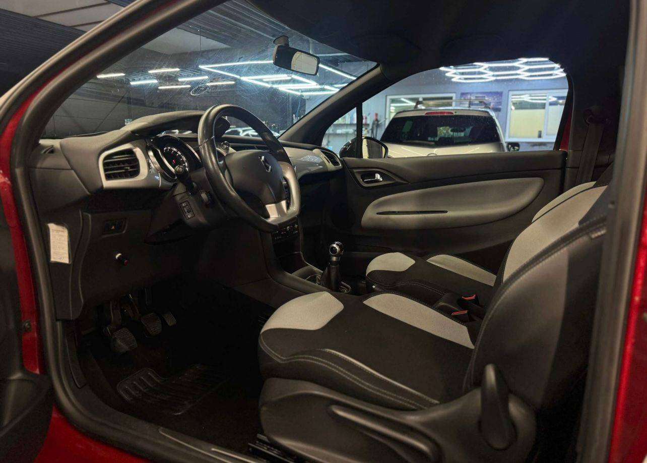 Citroen DS3 bj. 2011 benzine 233600km
