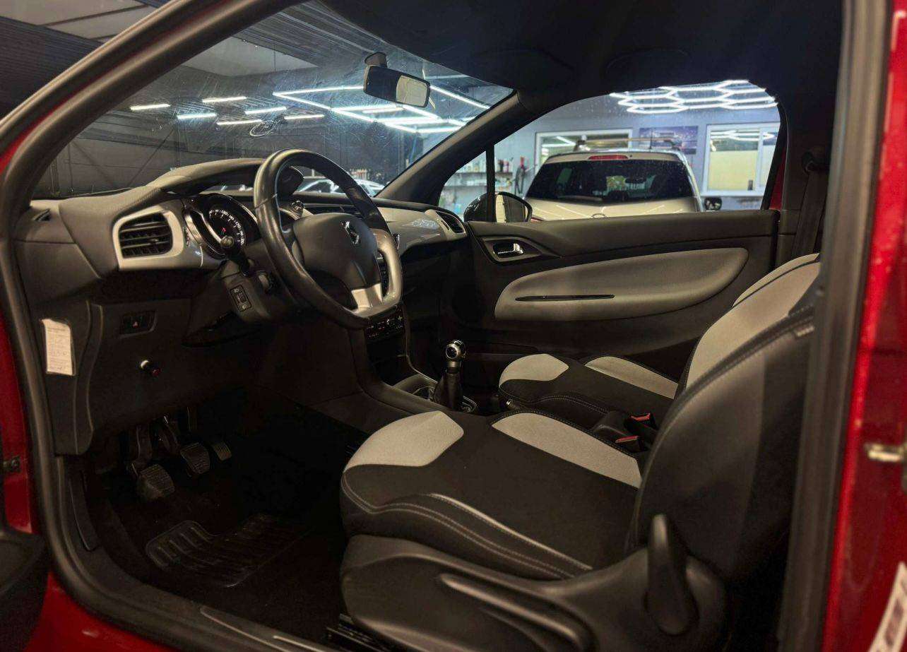 Citroen DS3 bj. 2011 benzine 233600km