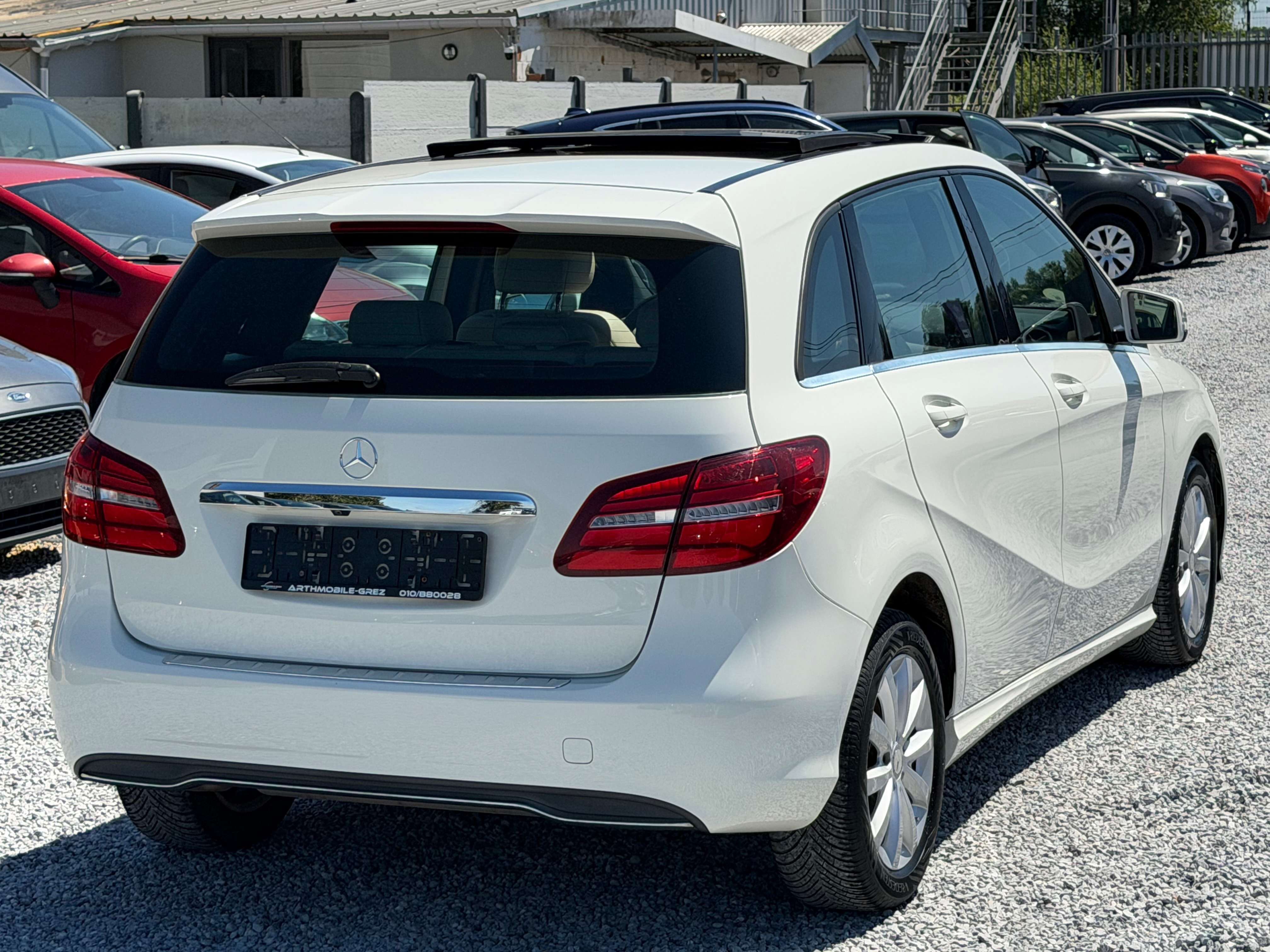 Mercedes-Benz B 180 d - Full LED - Toit panoramique - Euro 6b
