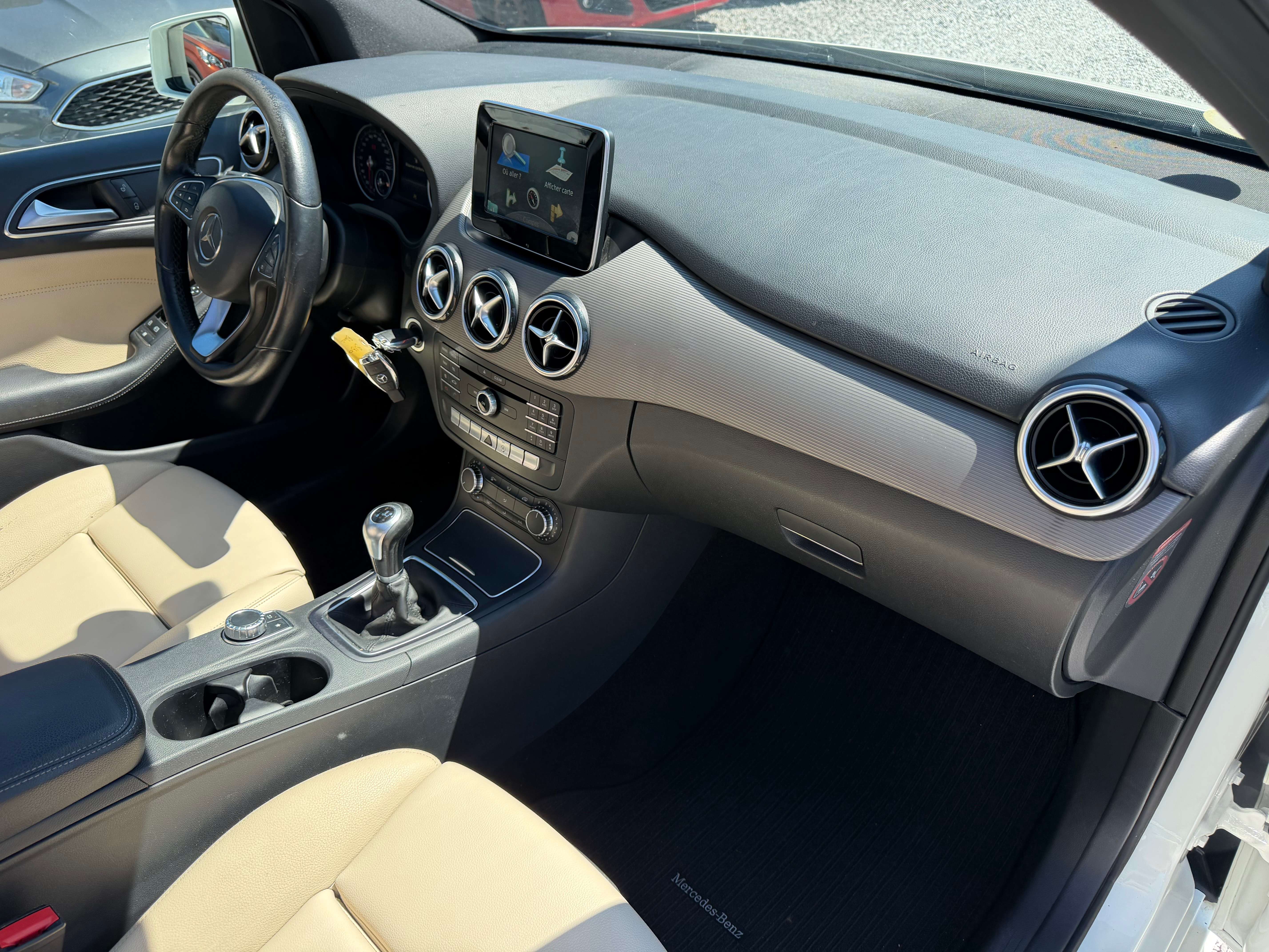 Mercedes-Benz B 180 d - Full LED - Toit panoramique - Euro 6b