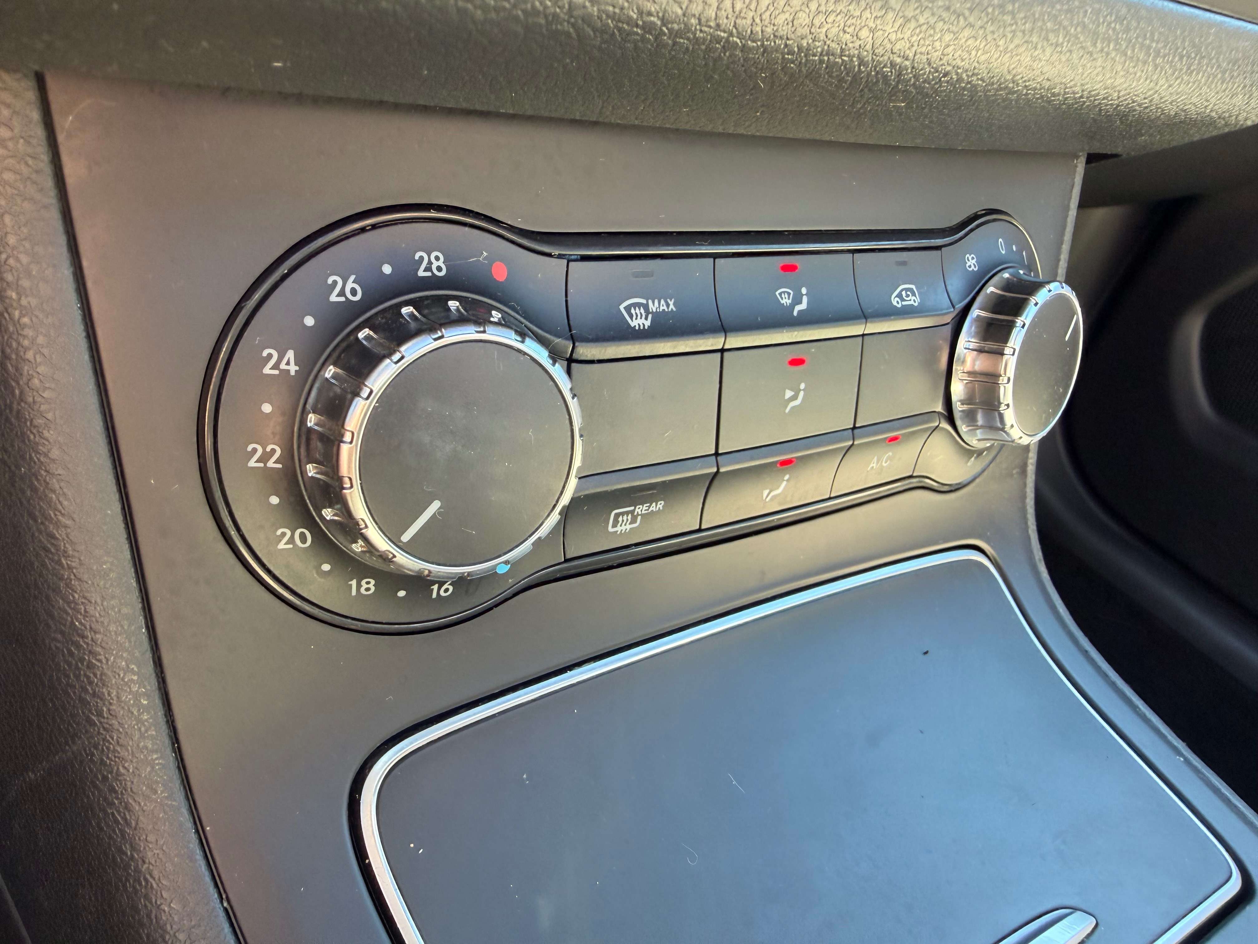 Mercedes-Benz B 180 d - Full LED - Toit panoramique - Euro 6b