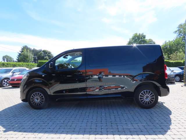 Toyota Proace 2.0 D-4D Medium Comfort (2D) S/S (EU6.3) 16900EUR netto
