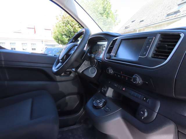 Toyota Proace 2.0 D-4D Medium Comfort (2D) S/S (EU6.3) 16900EUR netto