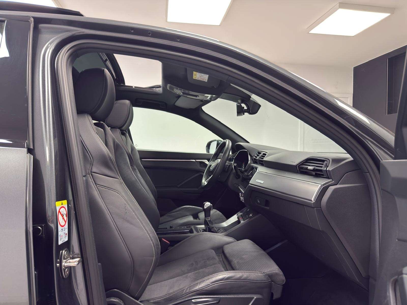 Audi Q3 Q3 Sportback 35 TFSI  S line S tronic*TOIT-PANO*GP