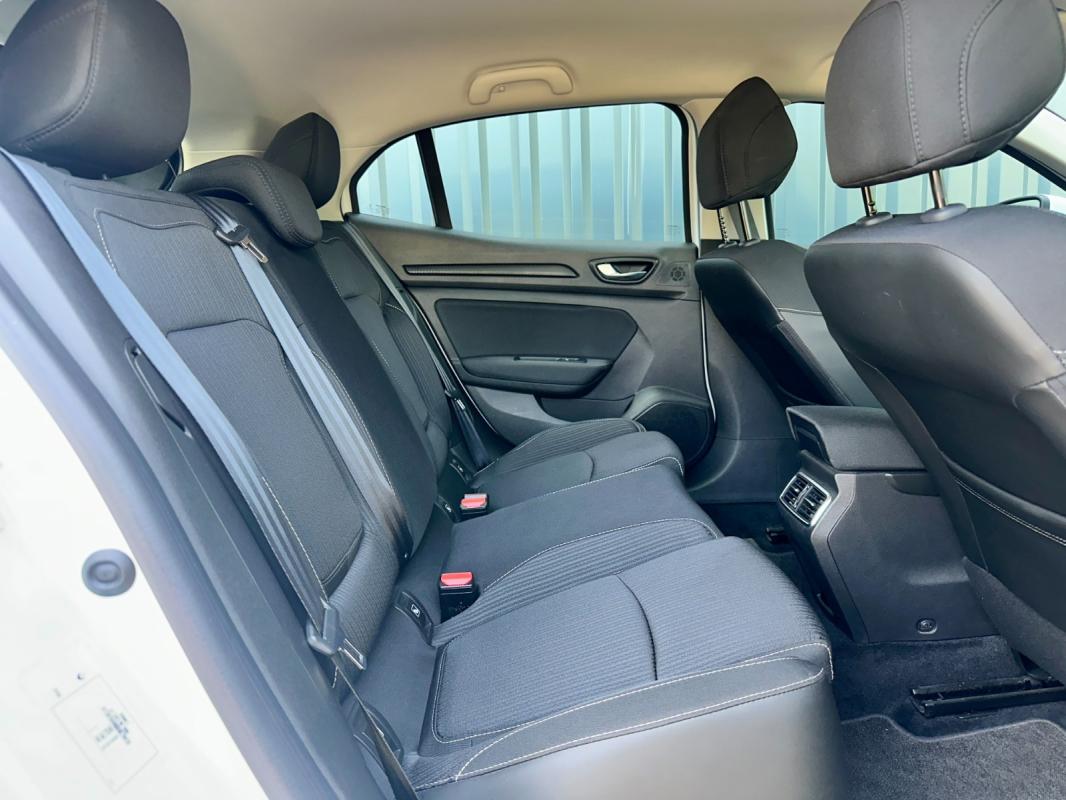 Renault Megane IV Berline Blue dCi 115 EDC - 20 Business