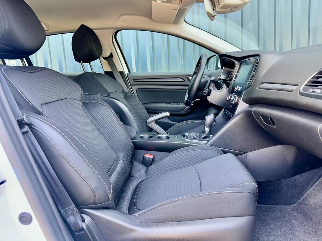 Renault Megane IV Berline Blue dCi 115 EDC - 20 Business