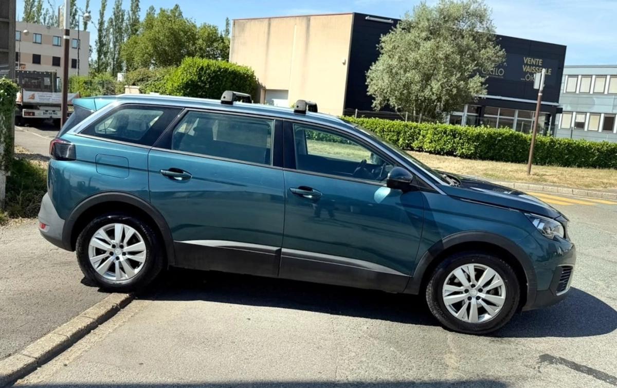 Peugeot 5008 1.2 PT 130 CV Active Business