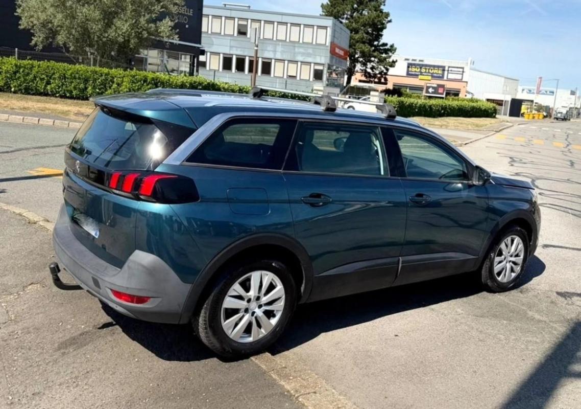 Peugeot 5008 1.2 PT 130 CV Active Business