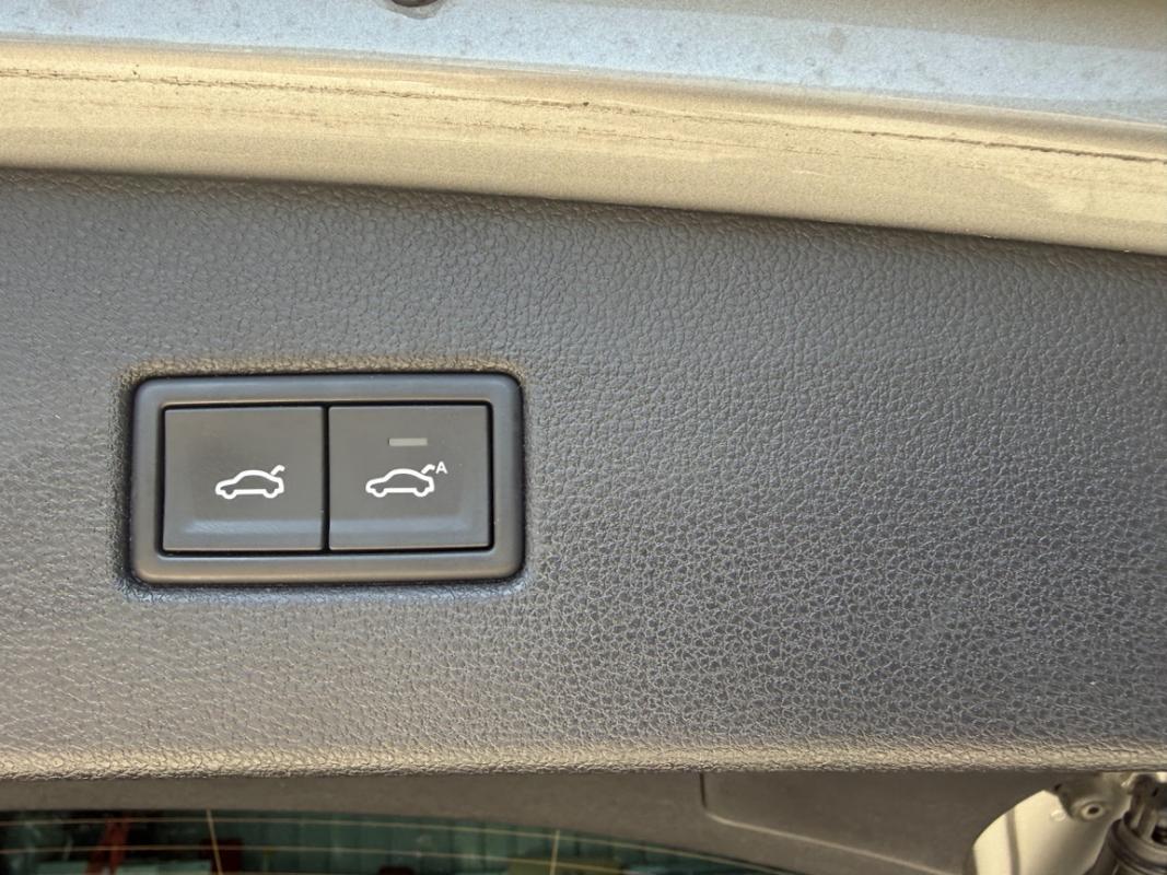 Volkswagen Tiguan 2.0 TDI 150 Carat - Cockpit Toit Ouvrant