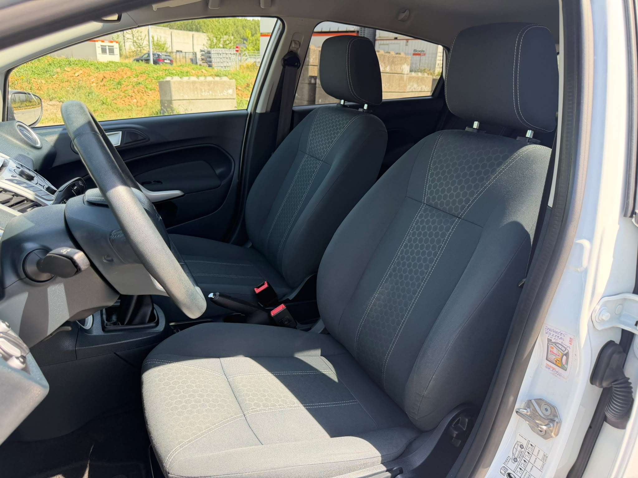 Ford Fiesta Fiesta 1.25i • TITANIUM • TRES PROPRE