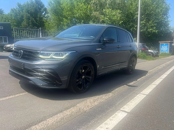 Volkswagen Tiguan 1.5 TSI R-Line OPF DSG pack BLACKSHADOW FULL COMME NEUVE